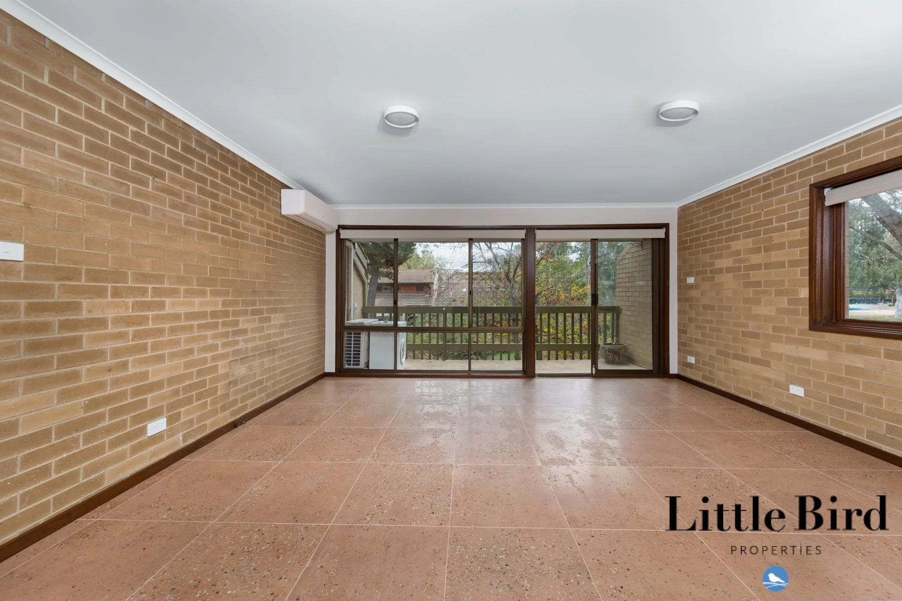 82_9 Murdoch St Lyneham_4.jpg