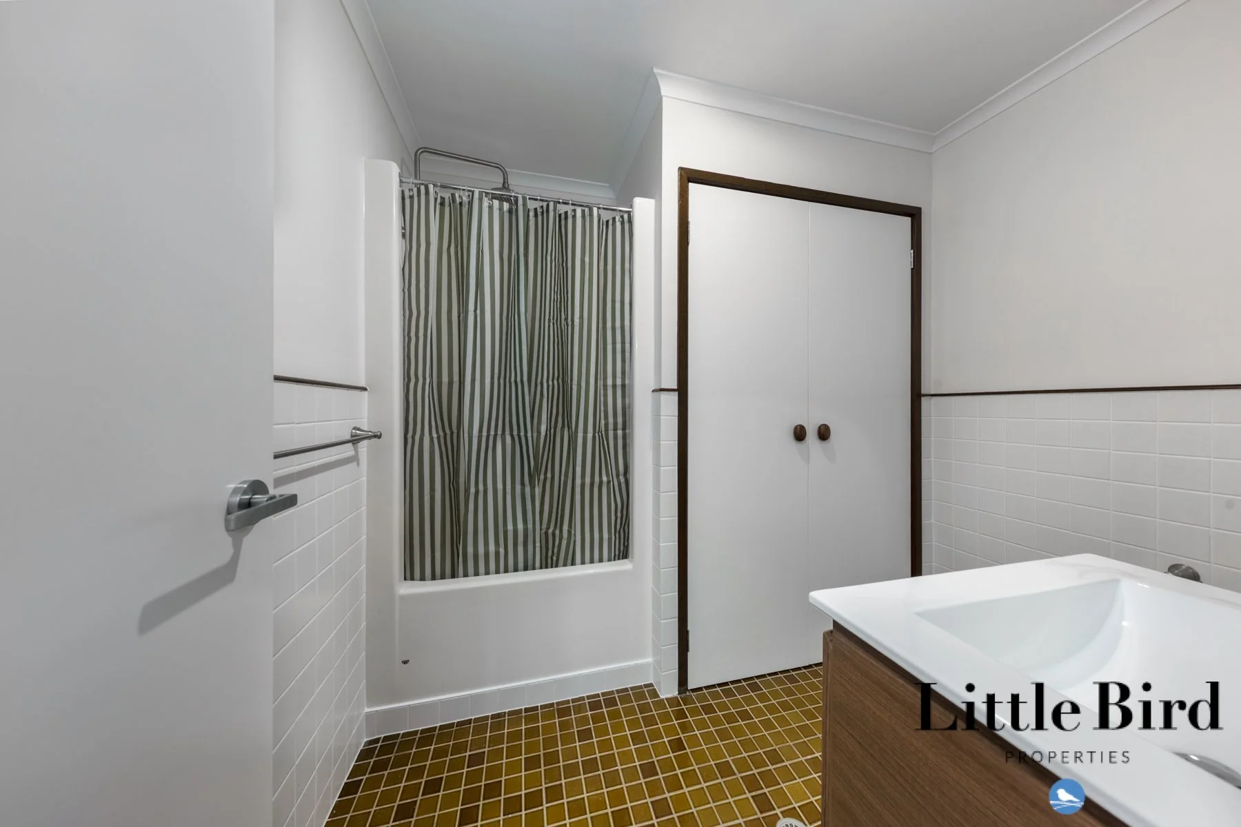82_9 Murdoch St Lyneham_11.jpg