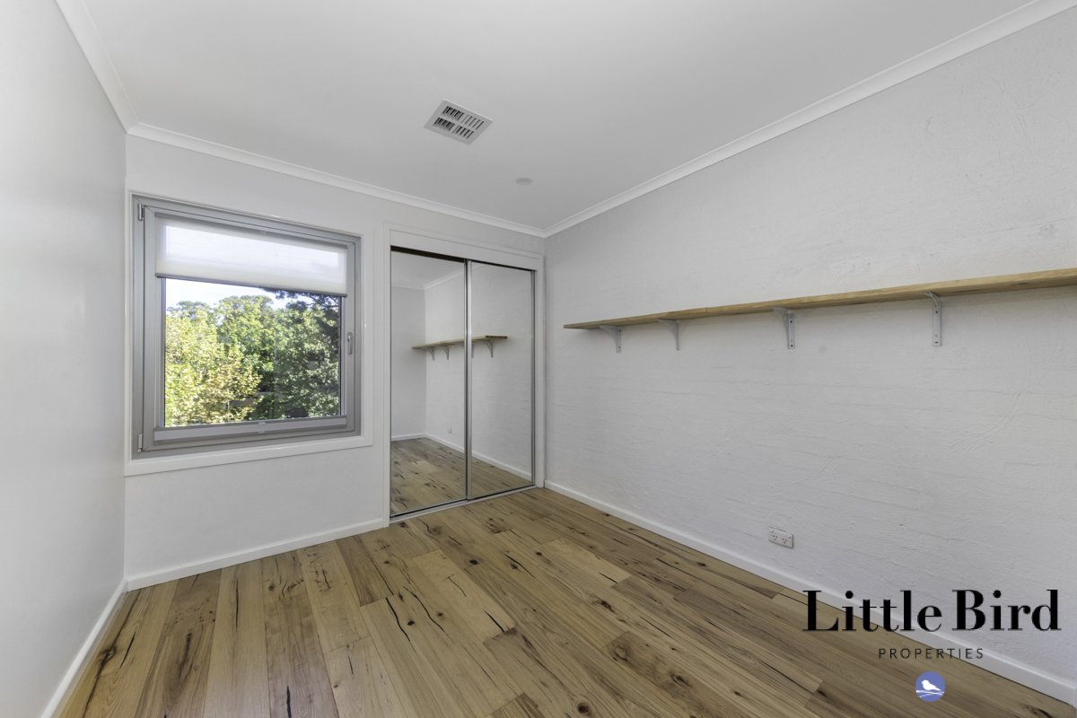 16_14 Currie Cres Kingston_18.jpg