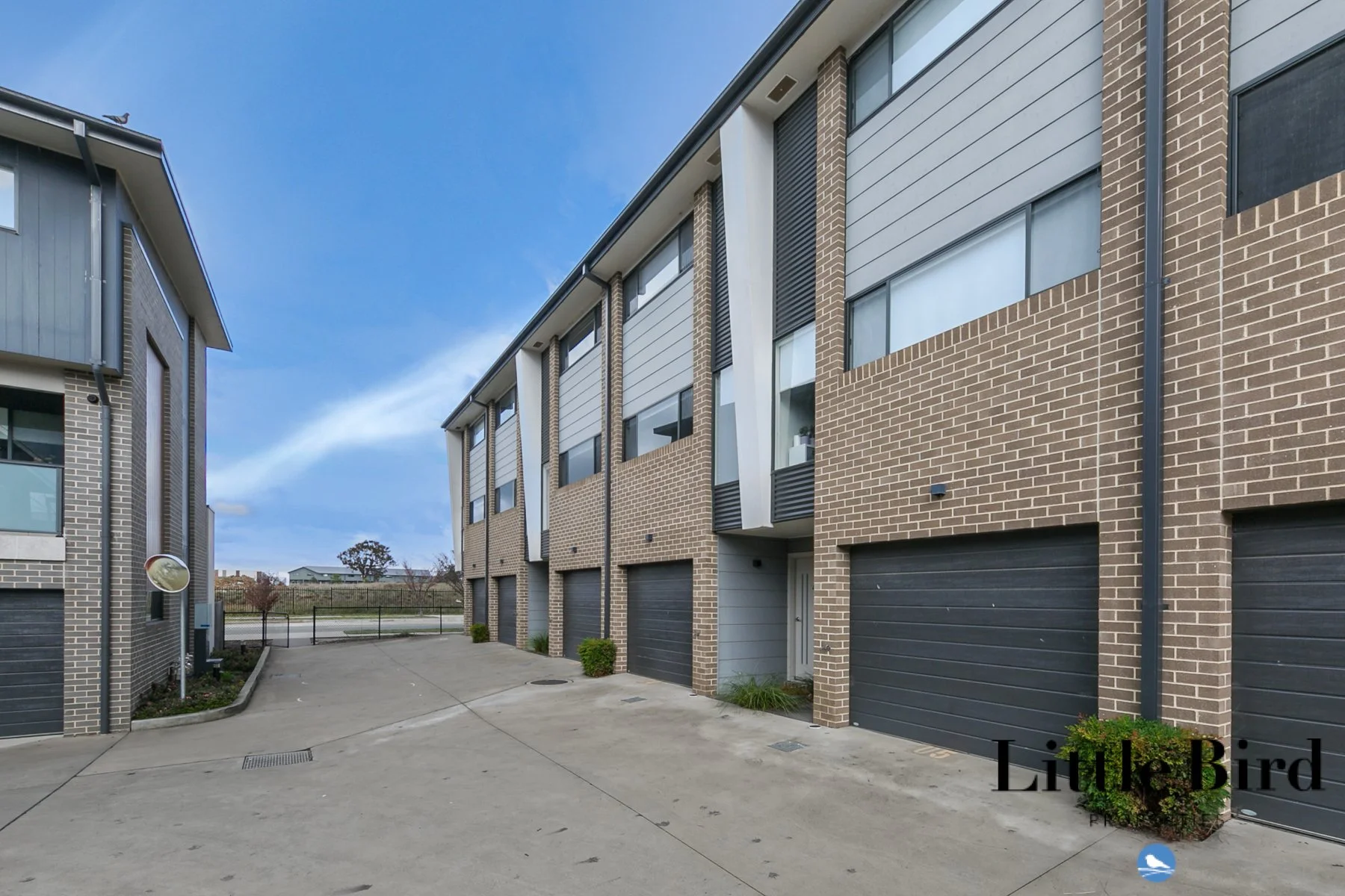 4_1 Bon Scott Cres Moncrieff_3.jpg