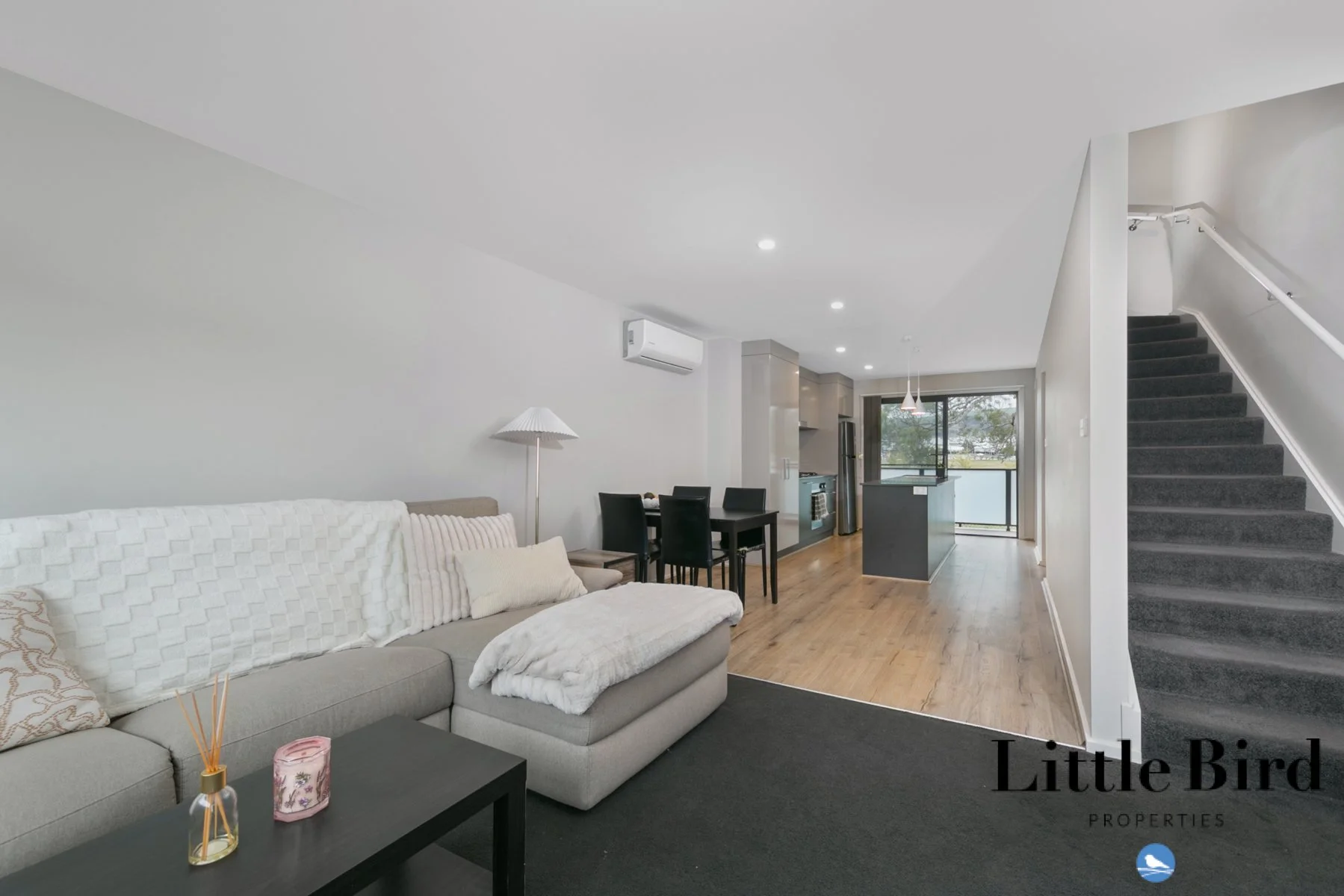 4_1 Bon Scott Cres Moncrieff_4.jpg