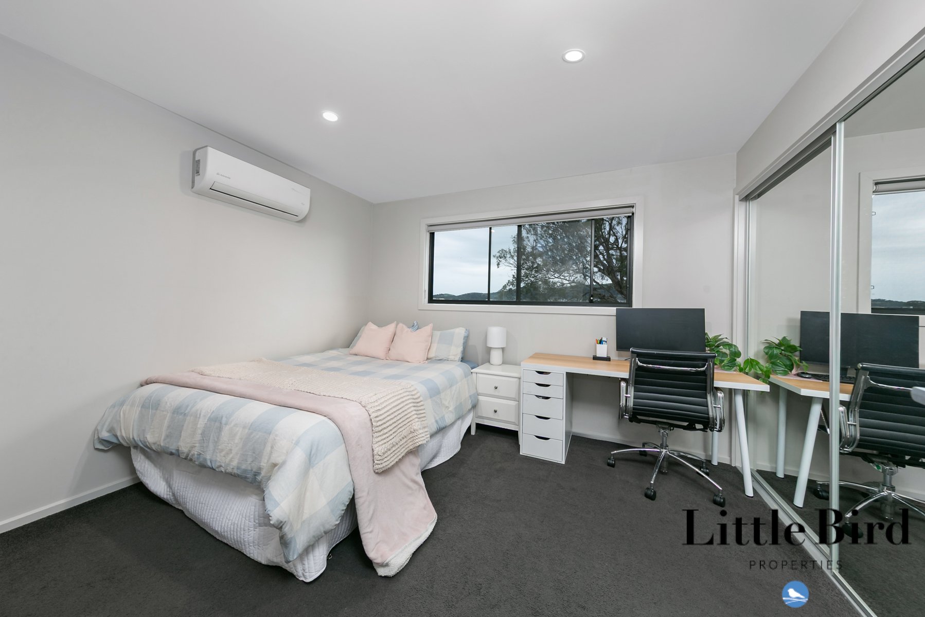 4_1 Bon Scott Cres Moncrieff_13.jpg