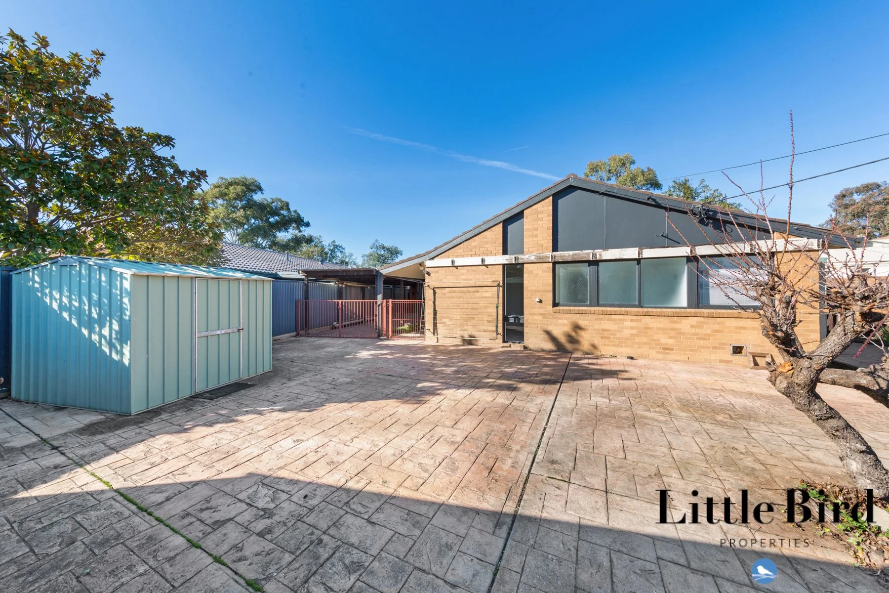 98 Namatjira Dr Stirling_23.jpg