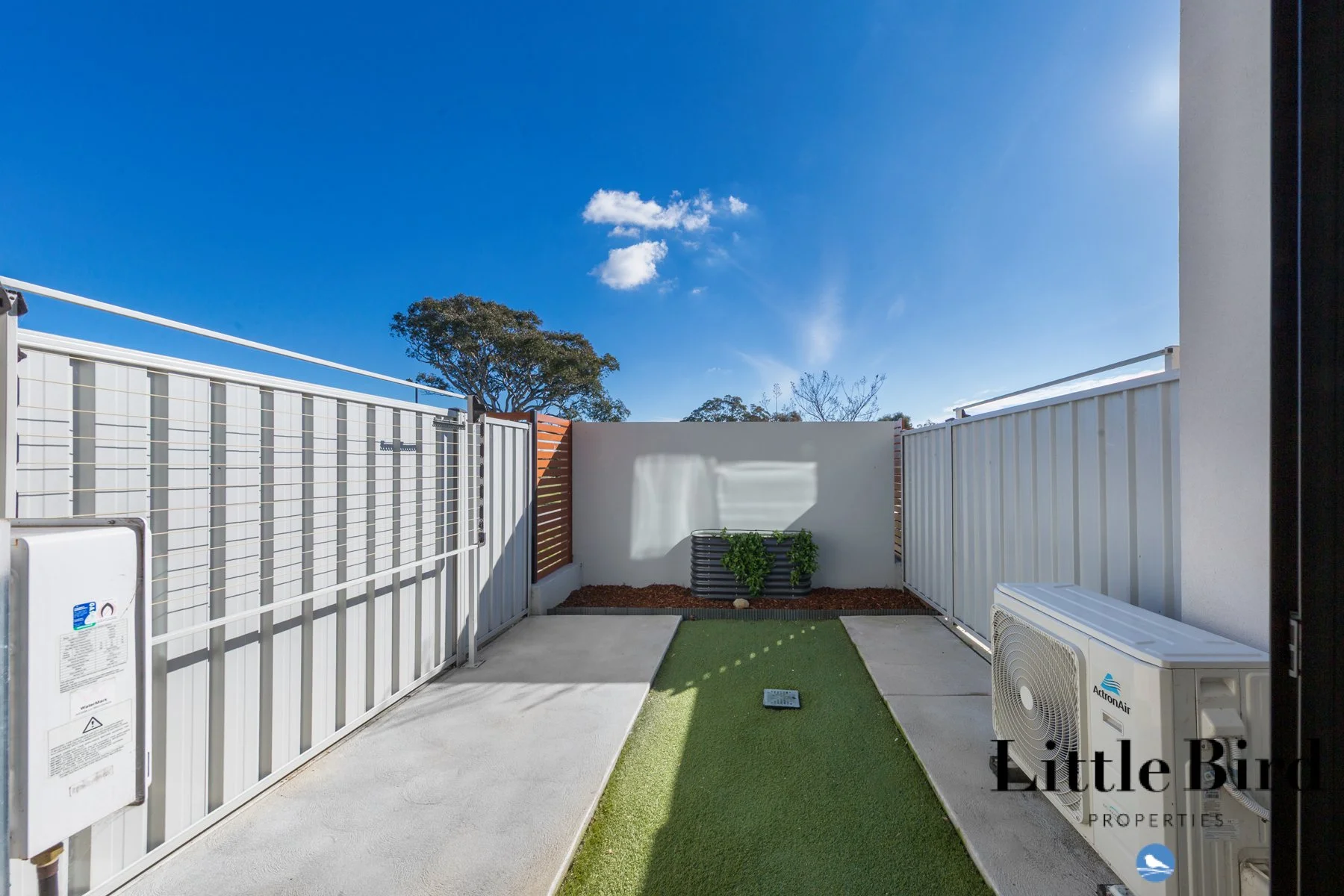 63_12 Hawksbill St Throsby_16.jpg