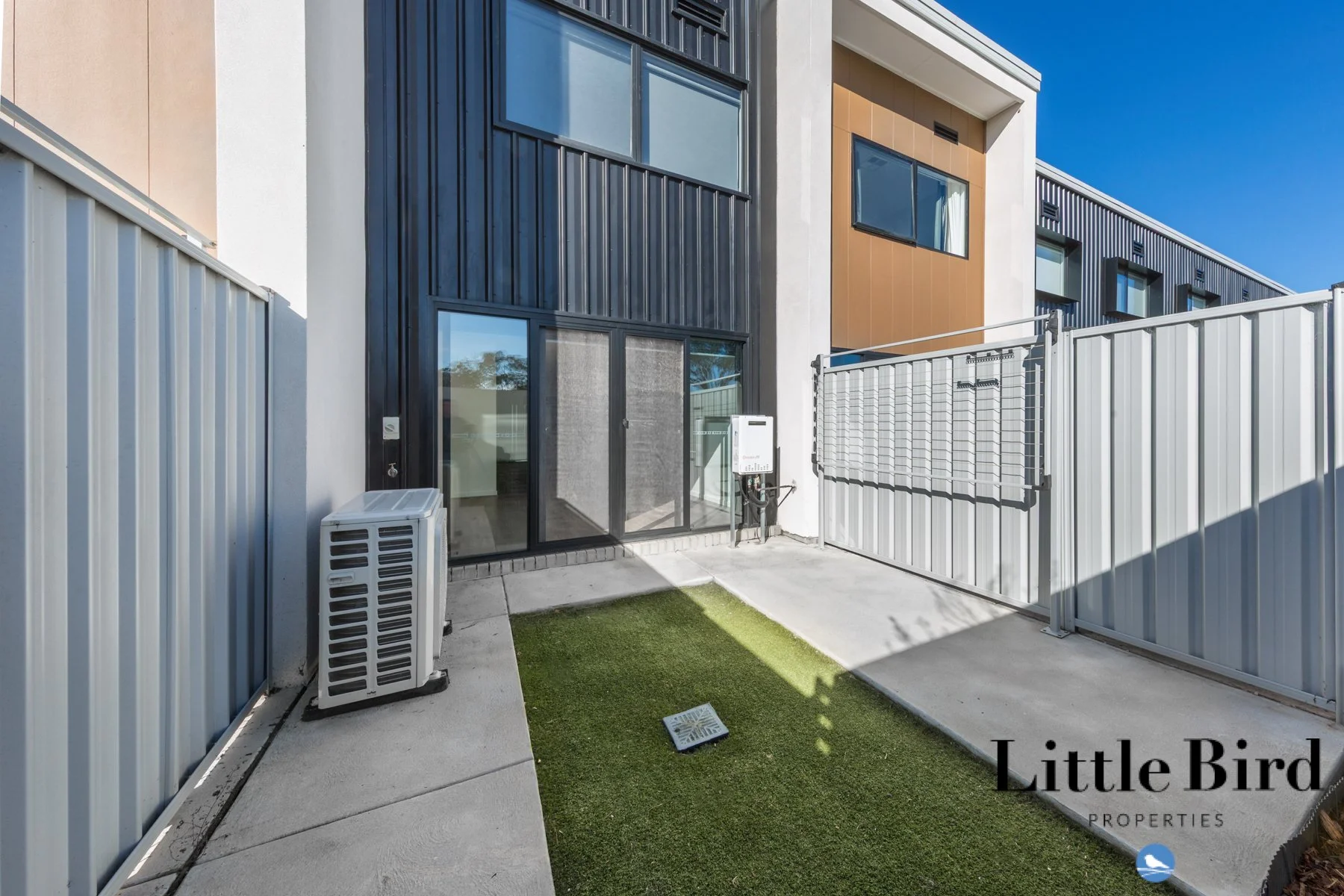 63_12 Hawksbill St Throsby_18.jpg