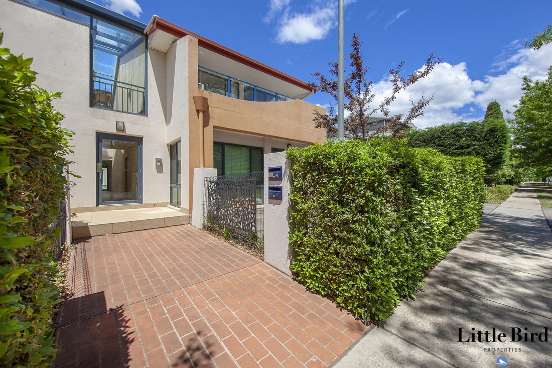 9_56 Ijong Street Braddon_1.jpg