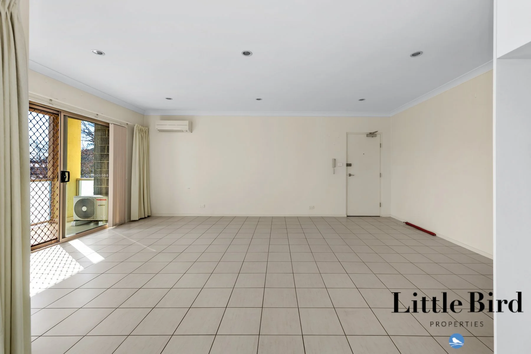 7_13 Burra Pl Braddon_5.jpg