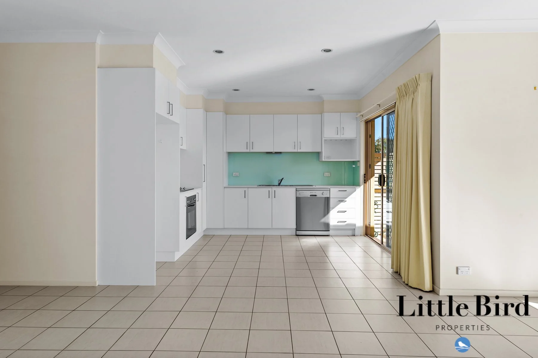 7_13 Burra Pl Braddon_7.jpg