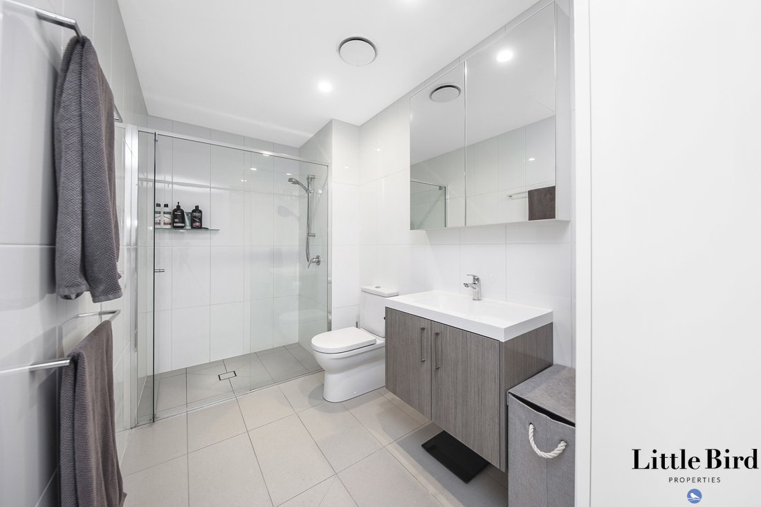 14_44 Maquarie st  Barton_9.jpg