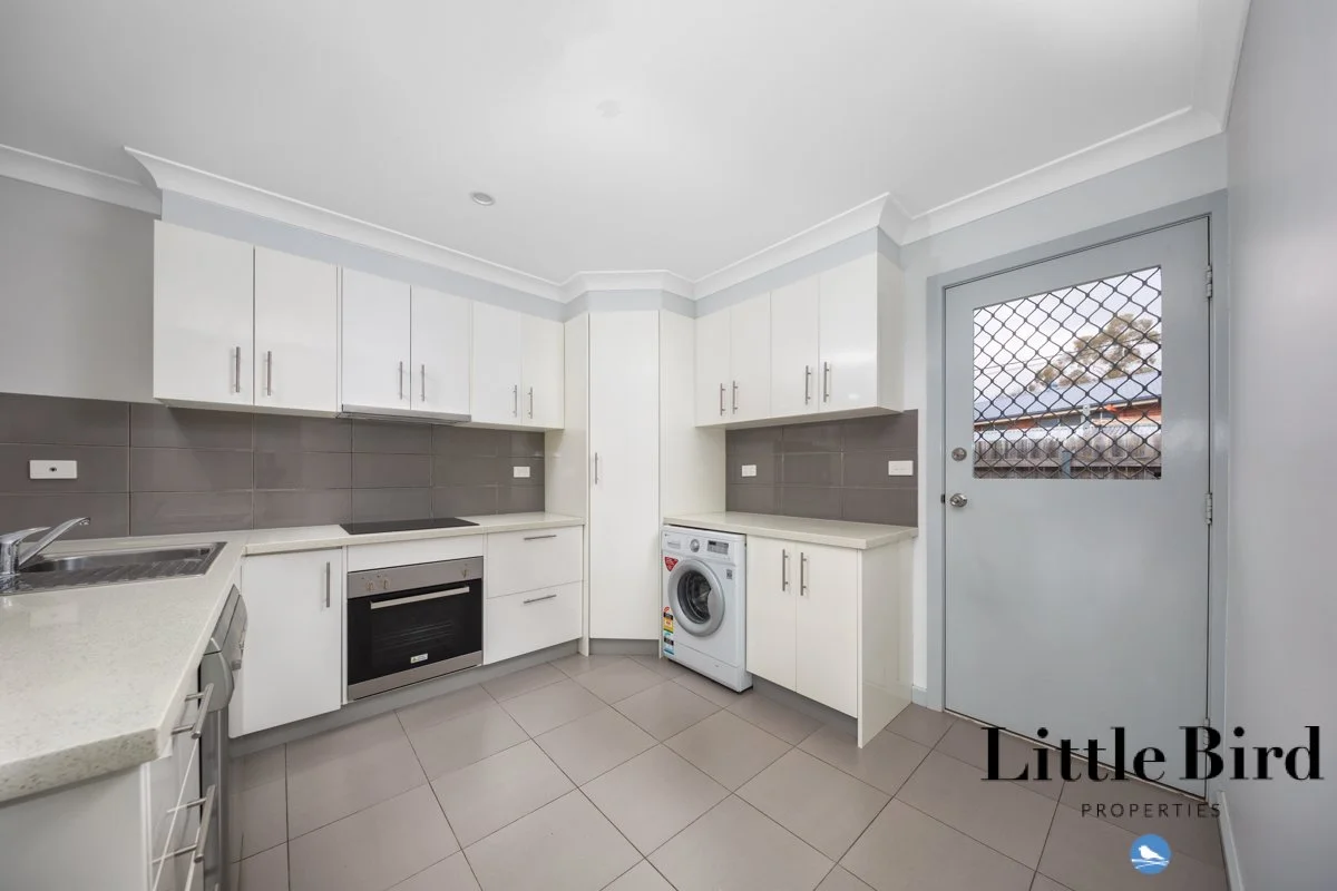 45 Tristania st Rivett_5.jpg