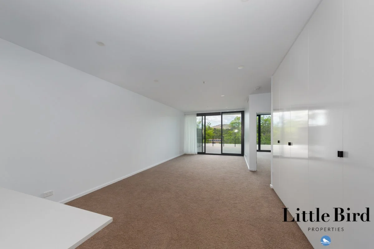 12_2 Light St Griffith_2.jpg