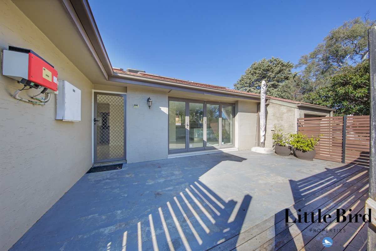 7 Eggleston cres Chifley_3.jpg