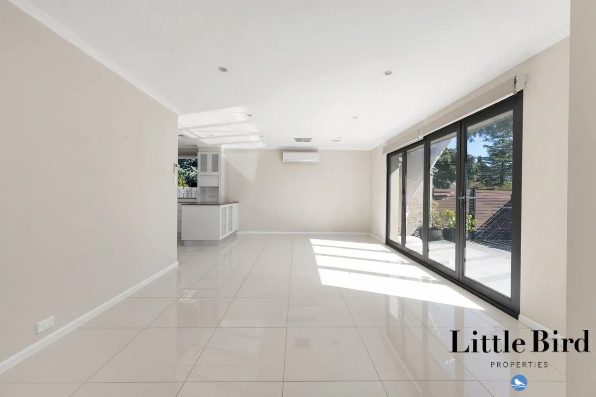 7 Eggleston cres Chifley_6.jpg