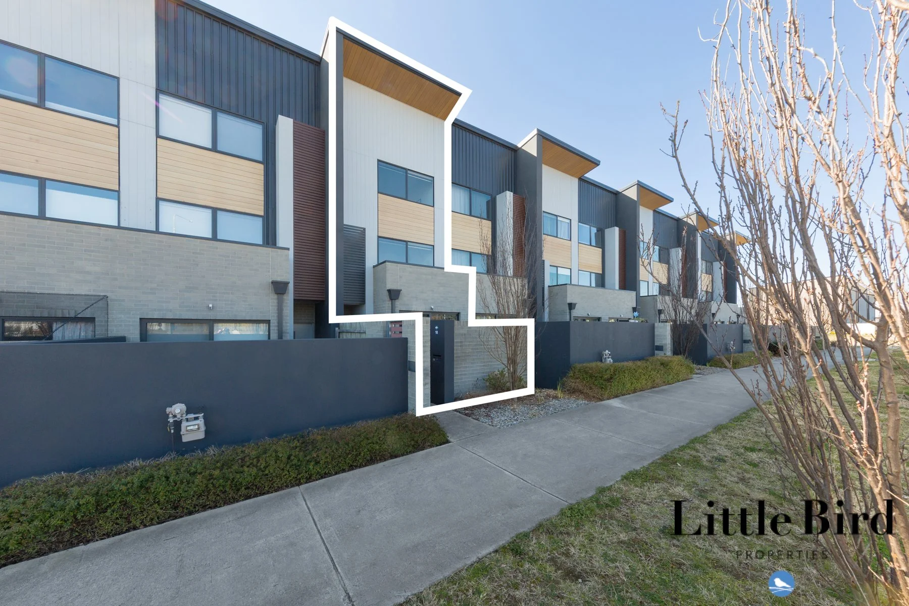 18 John Gorton Dr Coombs_2.jpg