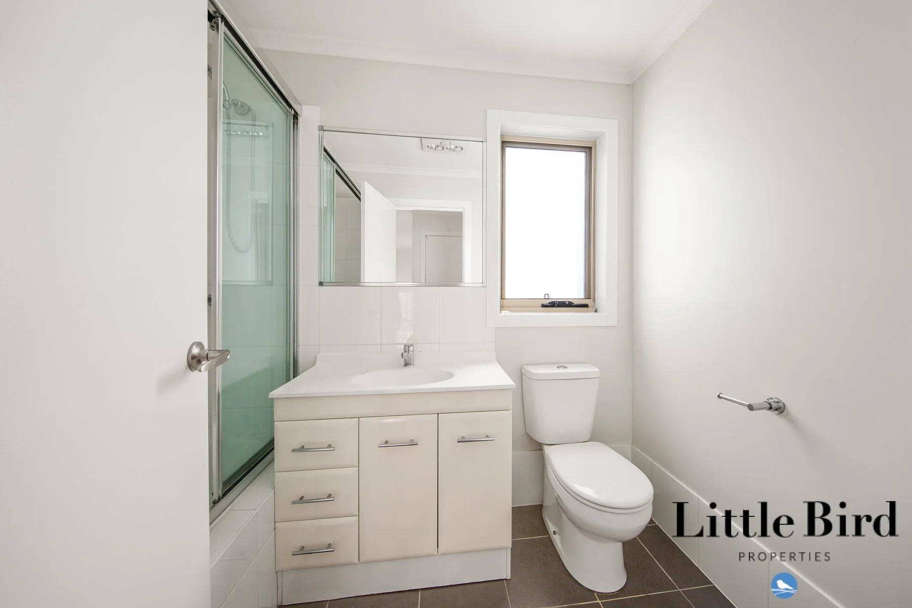 79_46 Kings Canyon St Harrison_18.jpg