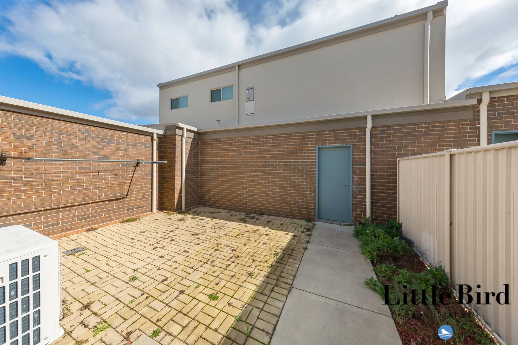 79_46 Kings Canyon St Harrison_21.jpg