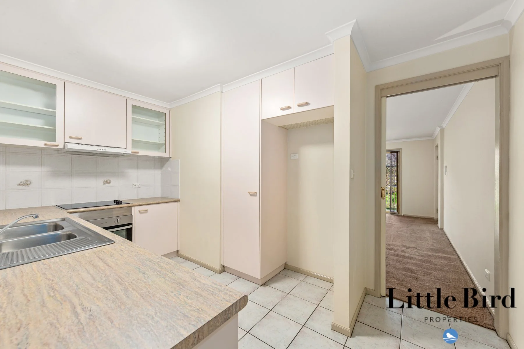 34_13 Sturt Ave Griffith_7.jpg