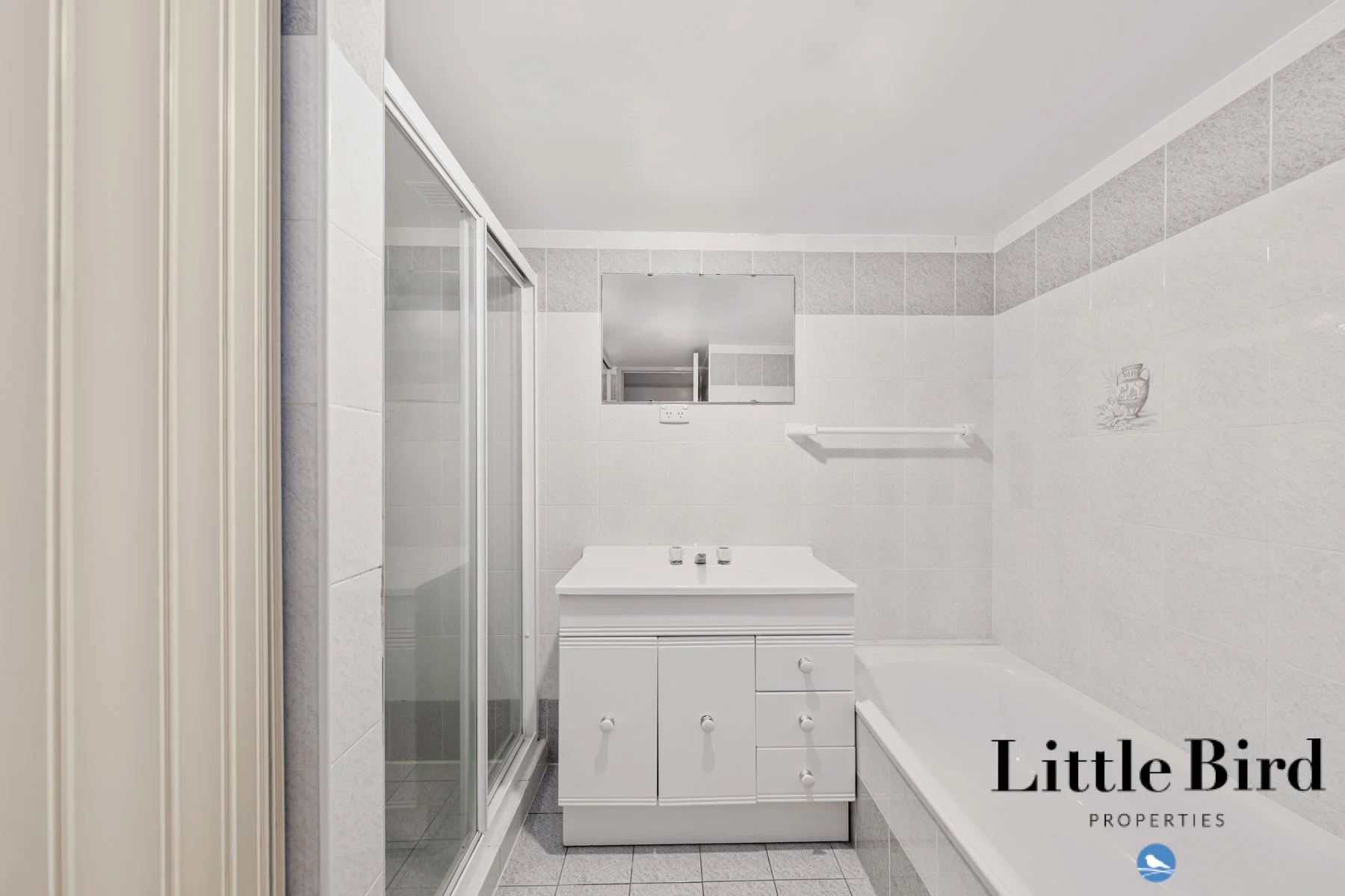 34_13 Sturt Ave Griffith_14.jpg