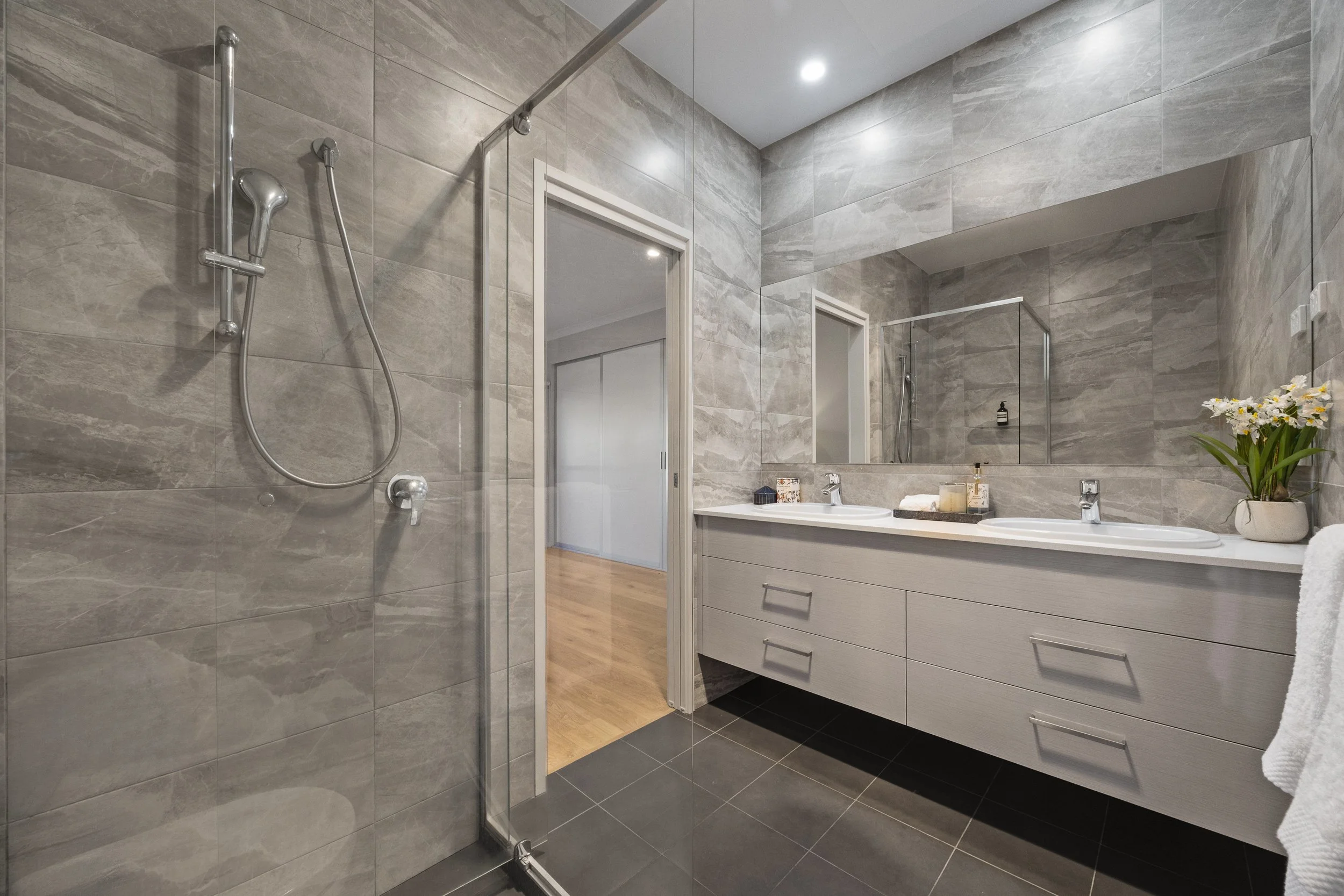8B Lowanna St, Braddon ACT-009.jpg