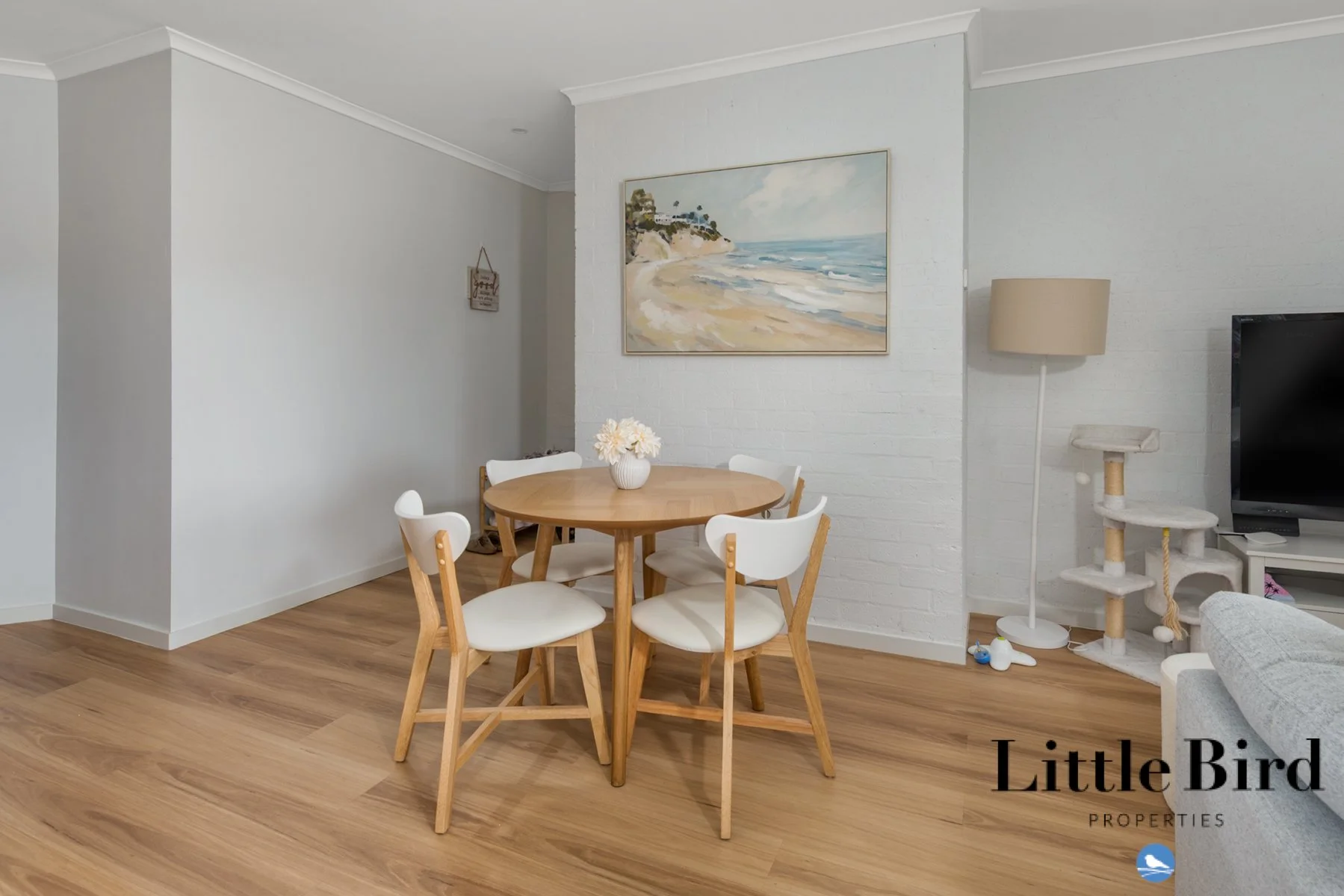 4_201 Goyder St Narrabundah_4.jpg