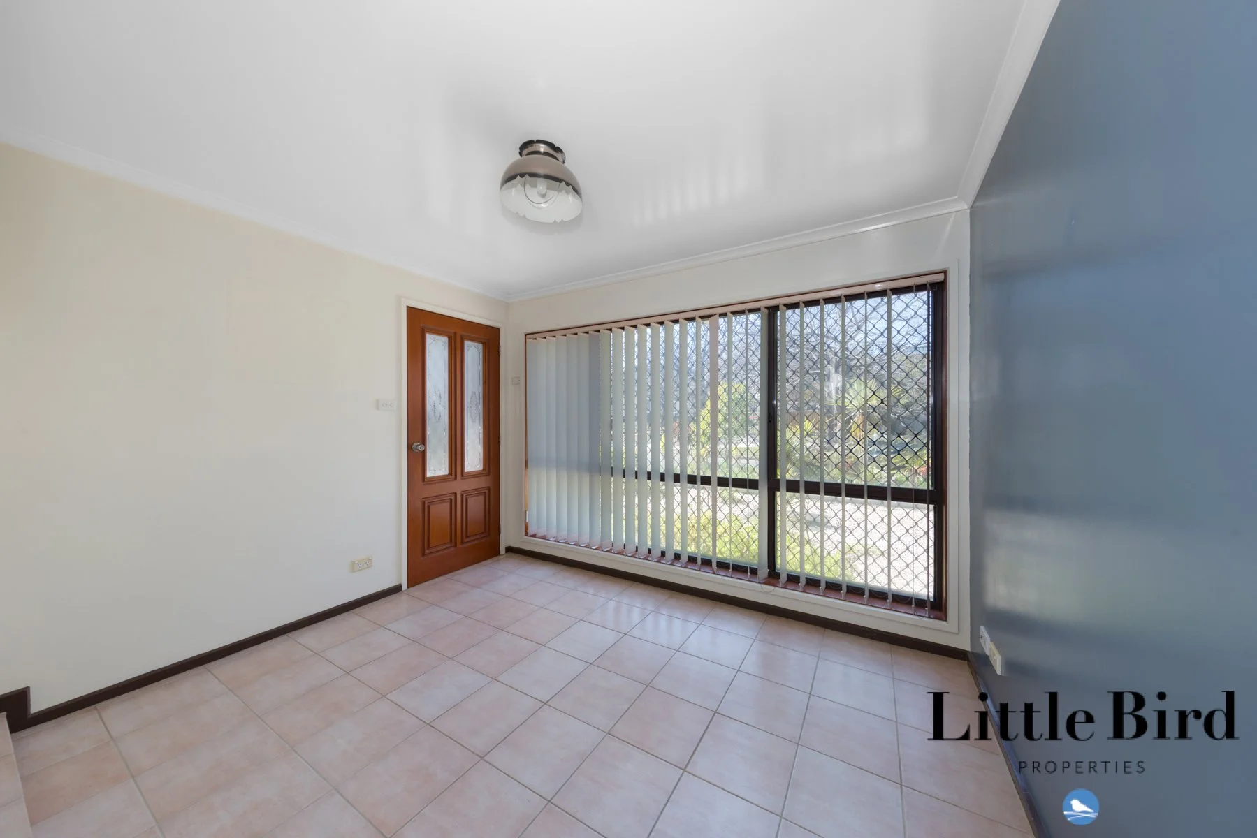 37 De Burgh St Lyneham_3.jpg
