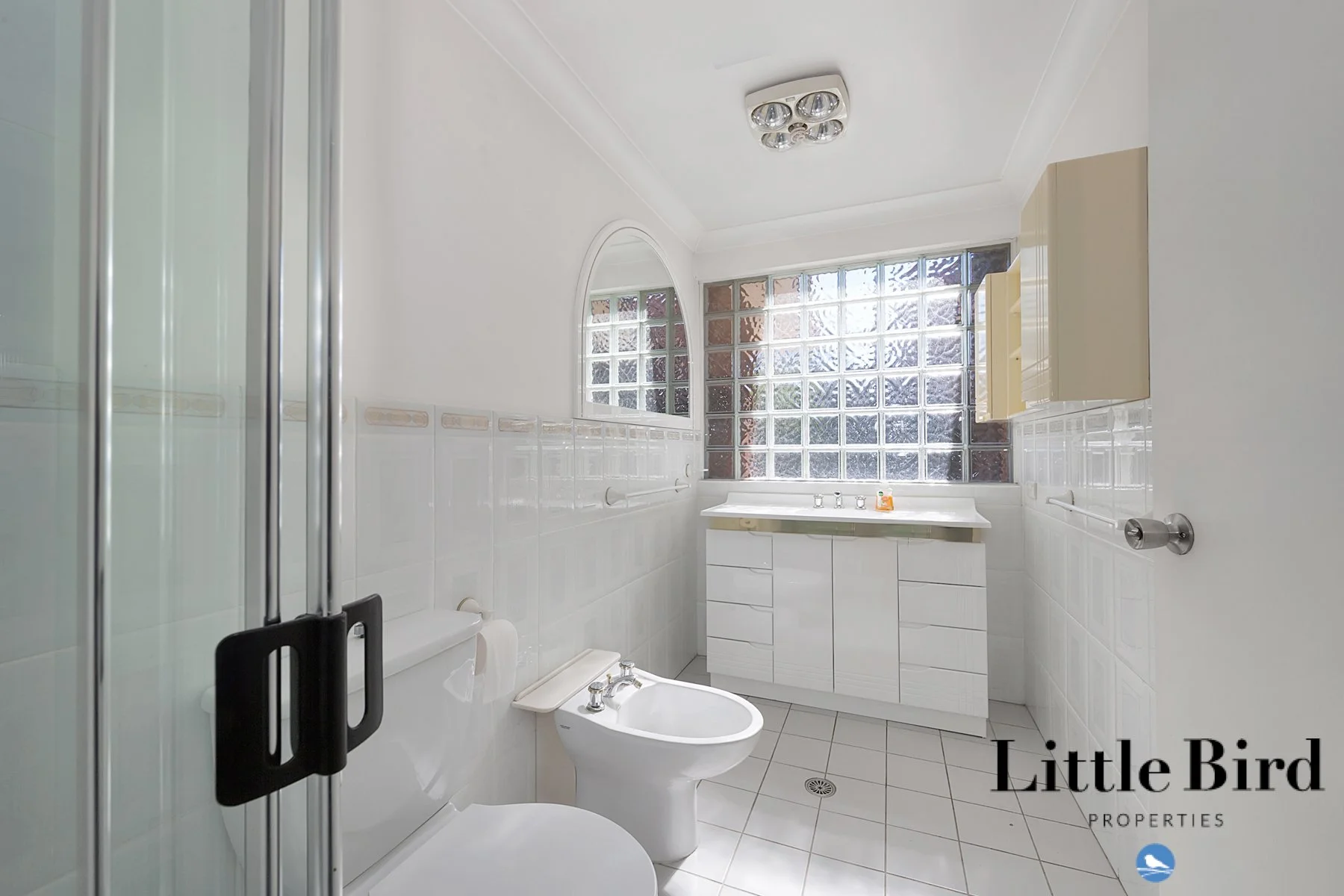 37 De Burgh st Lyneham_11.jpg