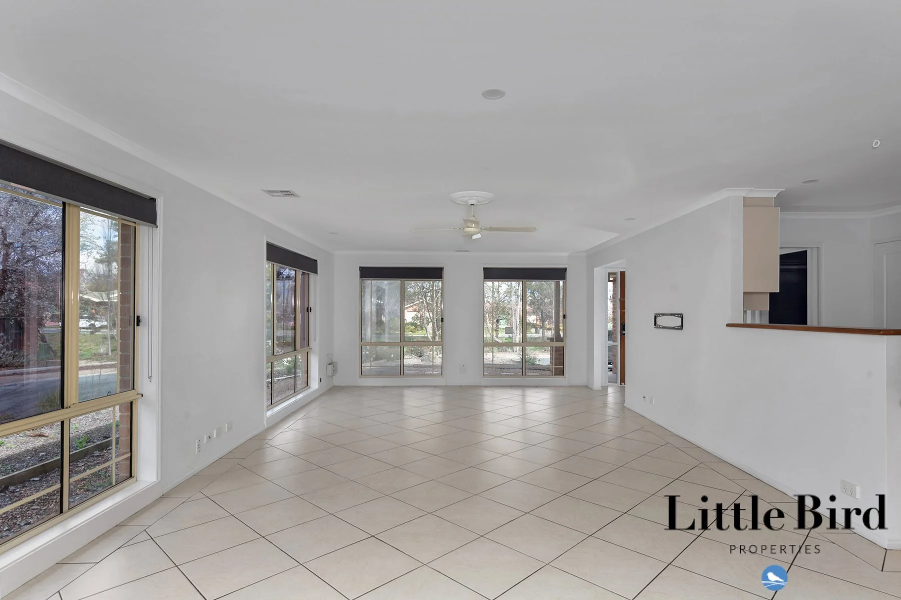 14 Traine Court Amaroo_4.jpg