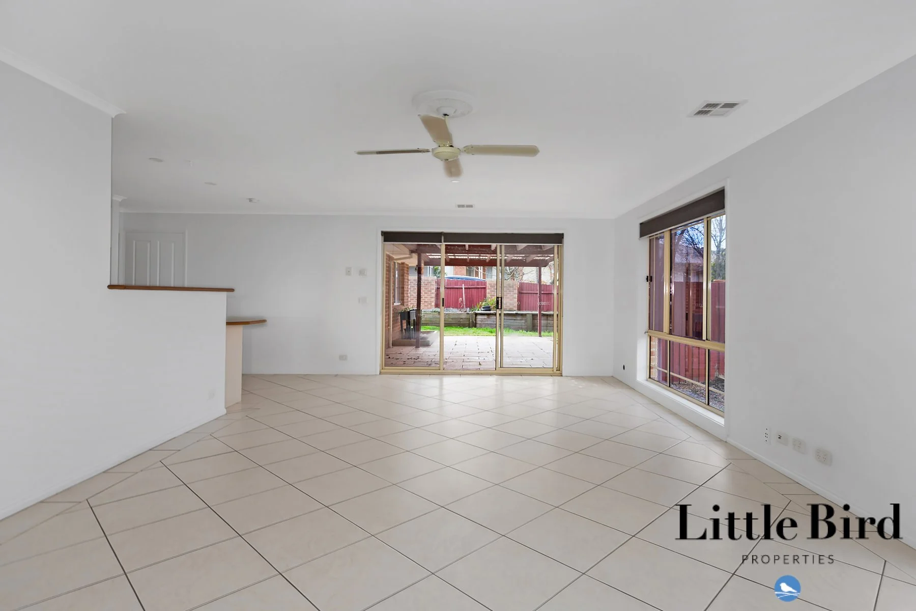 14 Traine Court Amaroo_5.jpg
