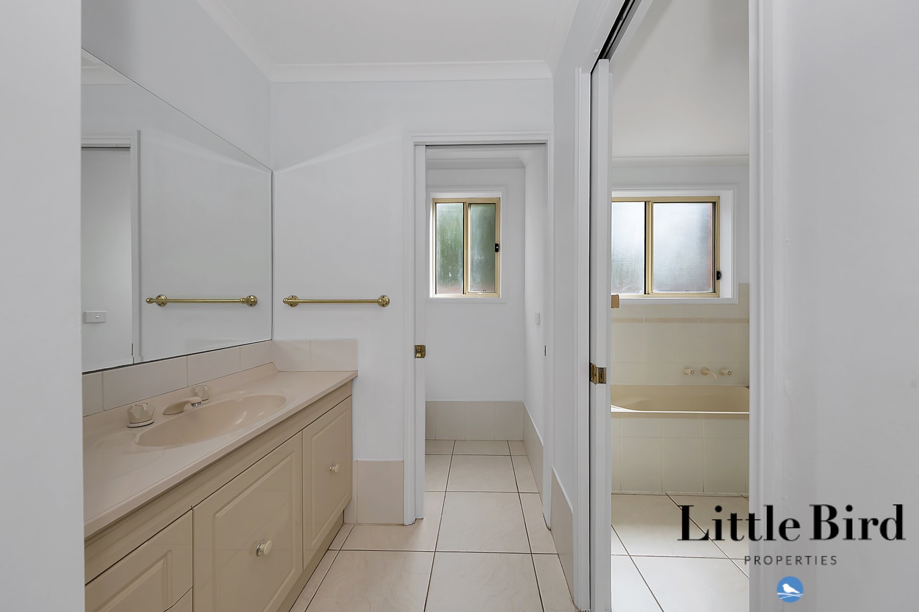 14 Traine Court Amaroo_14.jpg