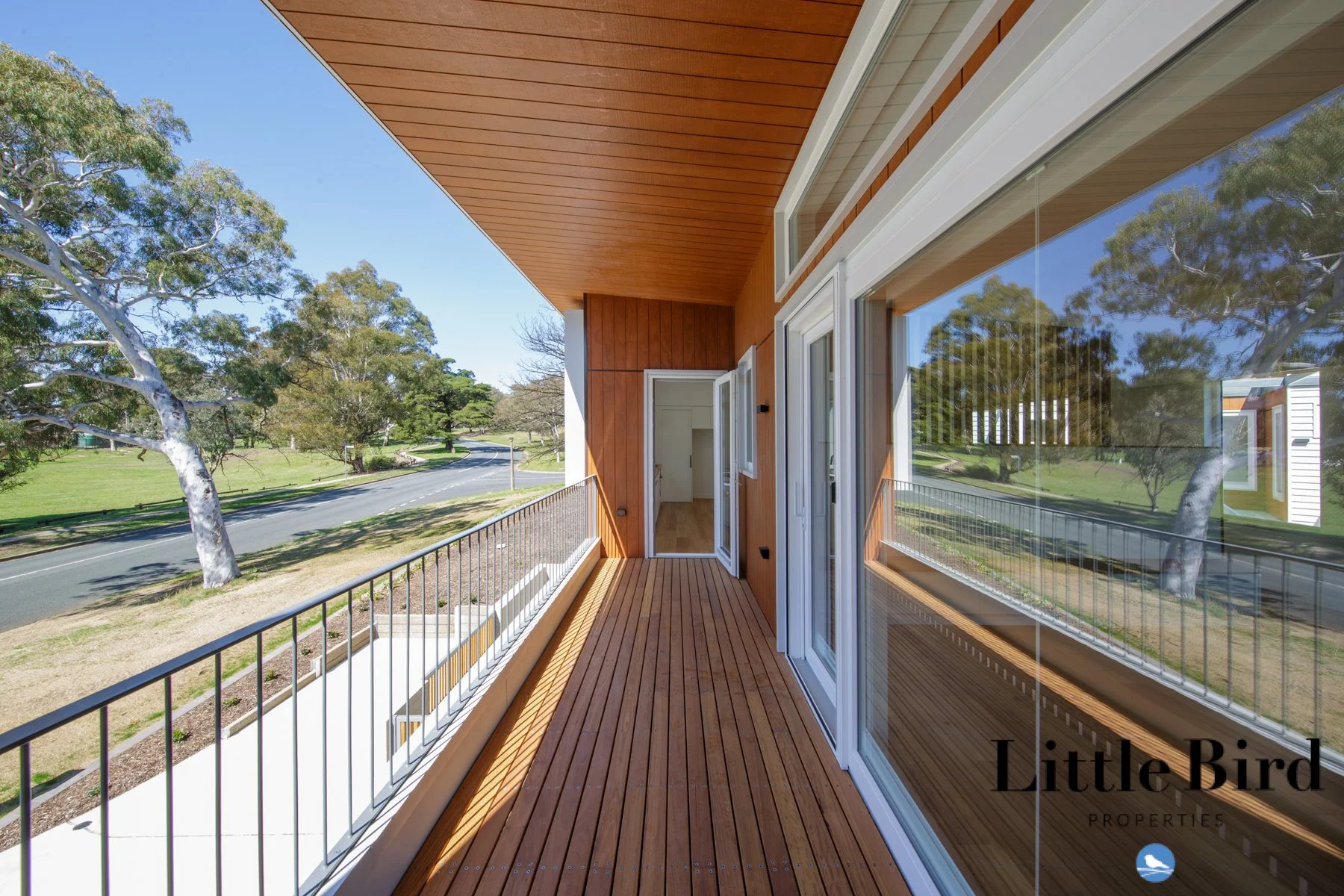 35 Stonehaven Cres Deakin_12a.jpg