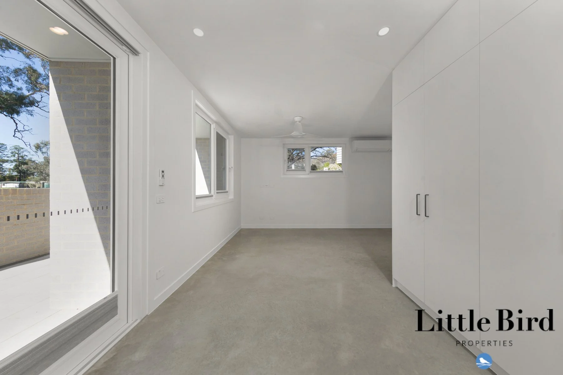 35 Stonehaven Cres Deakin_24.jpg