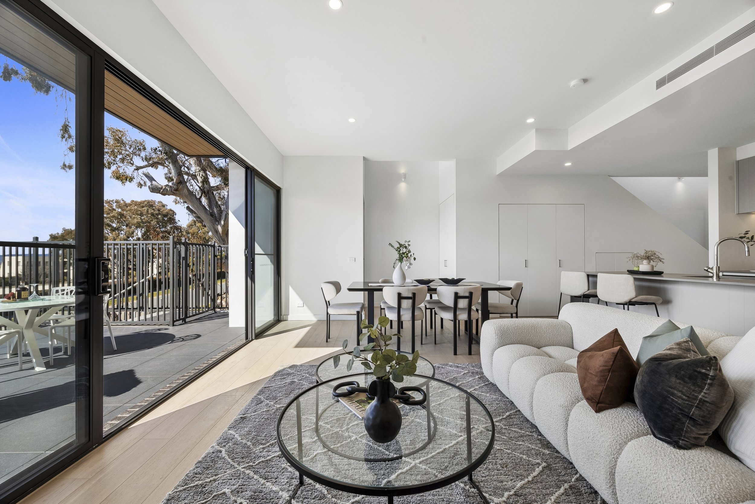 074_Open2view_ID1027783-12B_Leahy_Close__Narrabundah.jpg