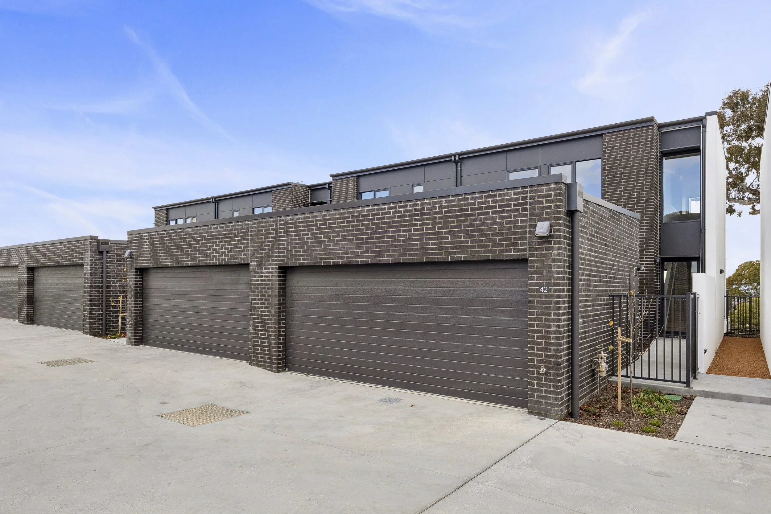052_Open2view_ID1027783-12B_Leahy_Close__Narrabundah.jpg