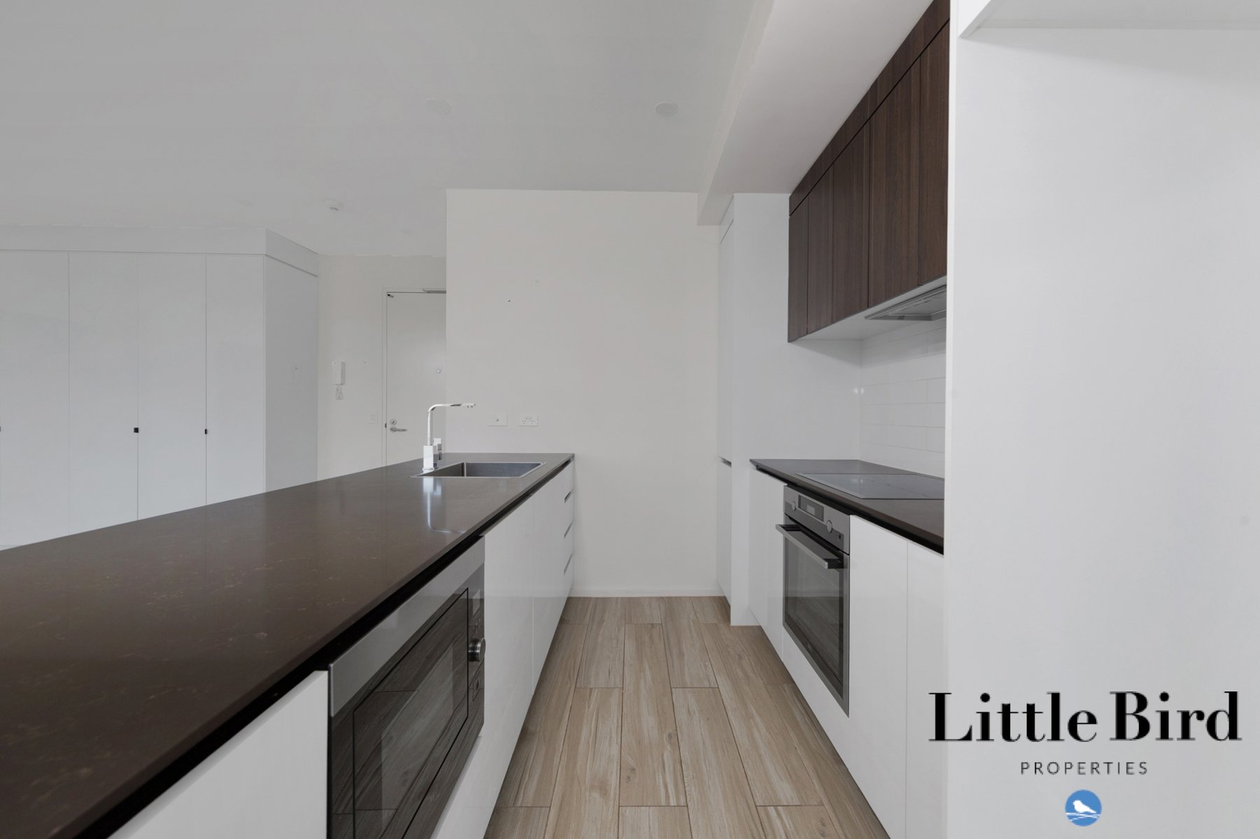 33_2 Henshall Way Macquarie_11.jpg