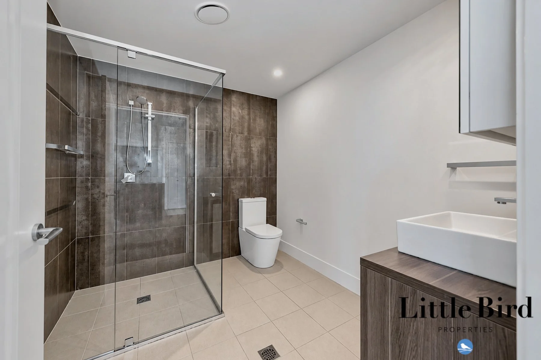 33_2 Henshall Way Macquarie_14.jpg