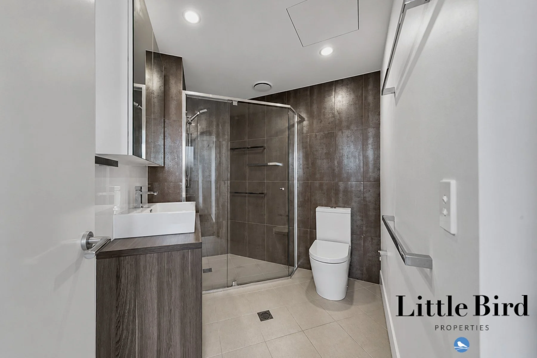 33_2 Henshall Way Macquarie_16.jpg