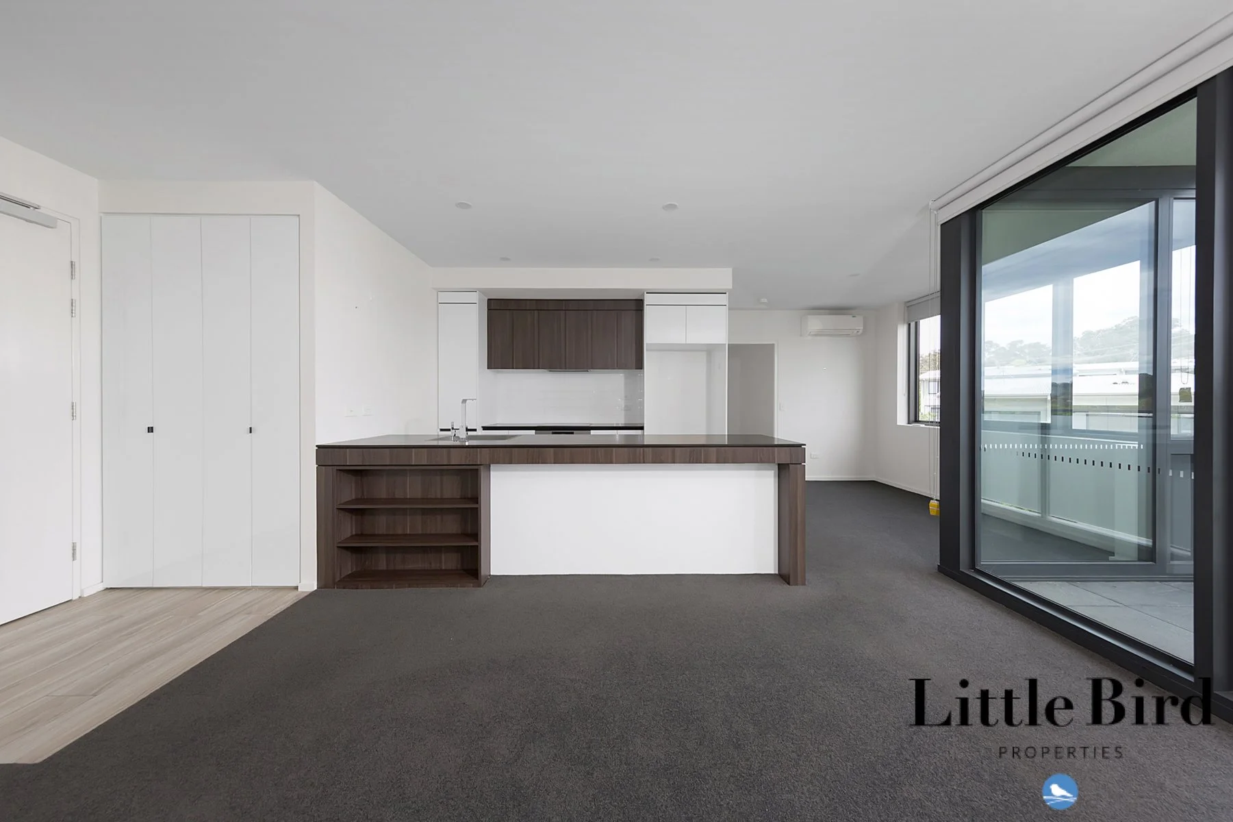 33_2 Henshall Way Macquarie_8.jpg