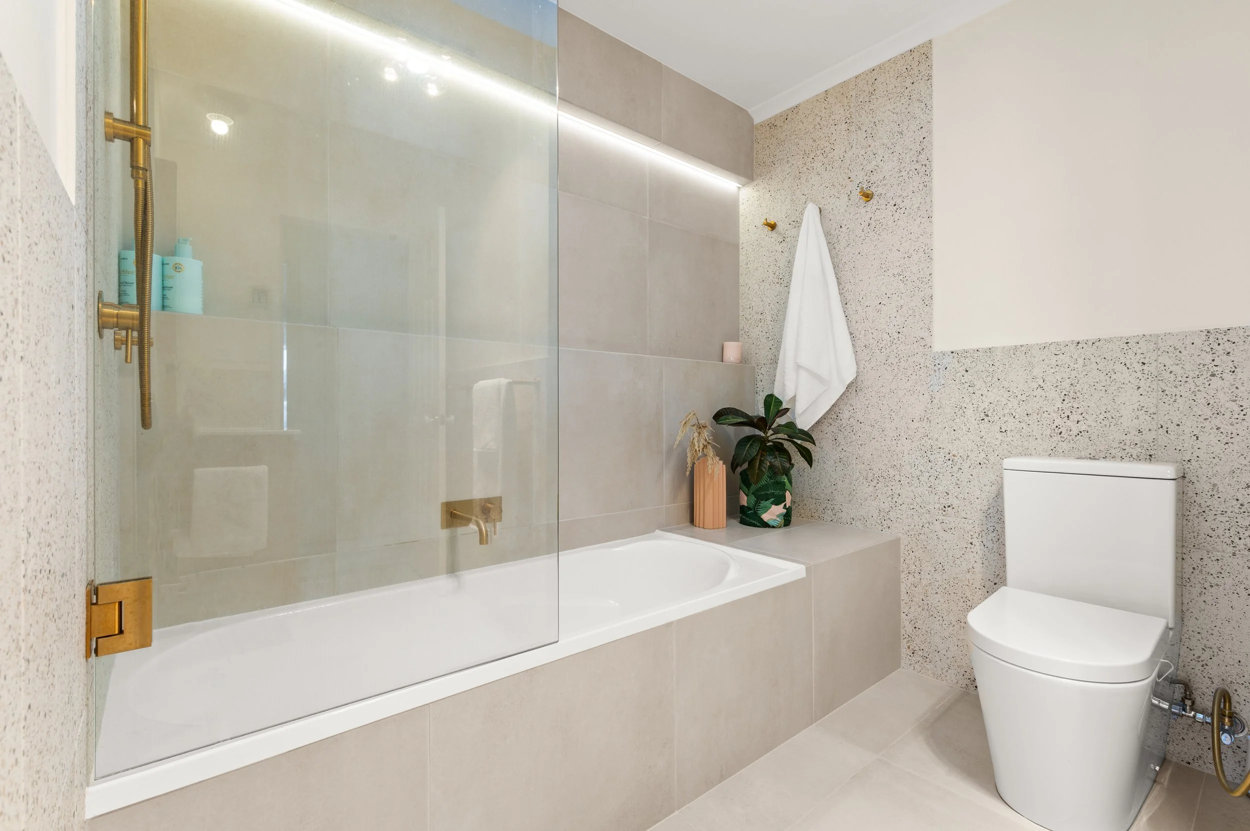 68 Magenta Square Amaroo-005.jpg