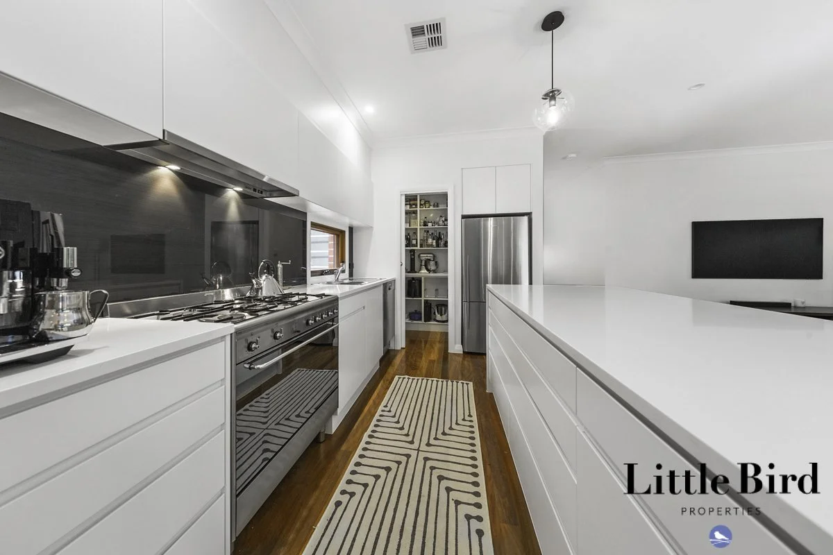 19 Mckinley st Narrabundah_9.jpg