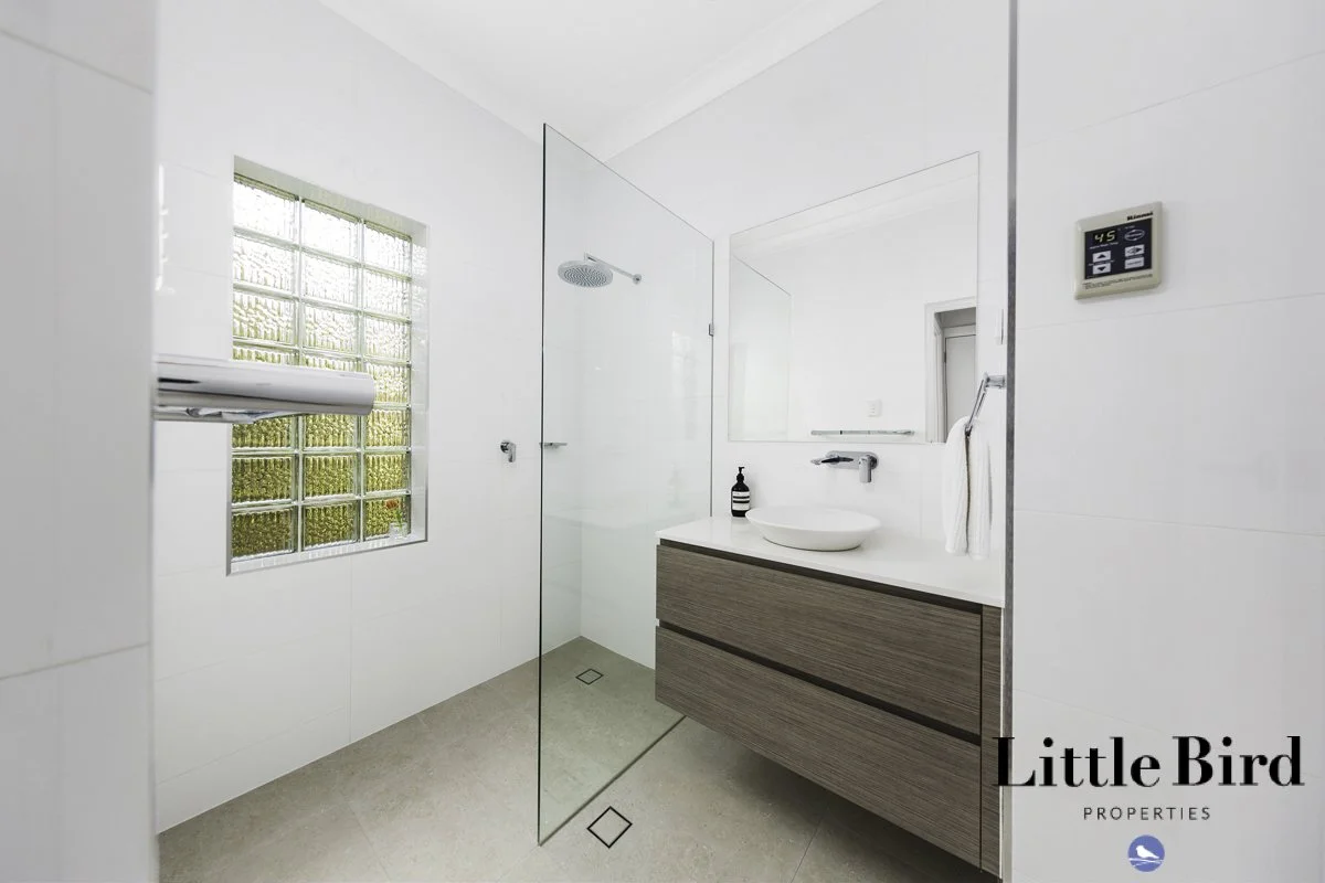 19 Mckinley st Narrabundah_22a.jpg