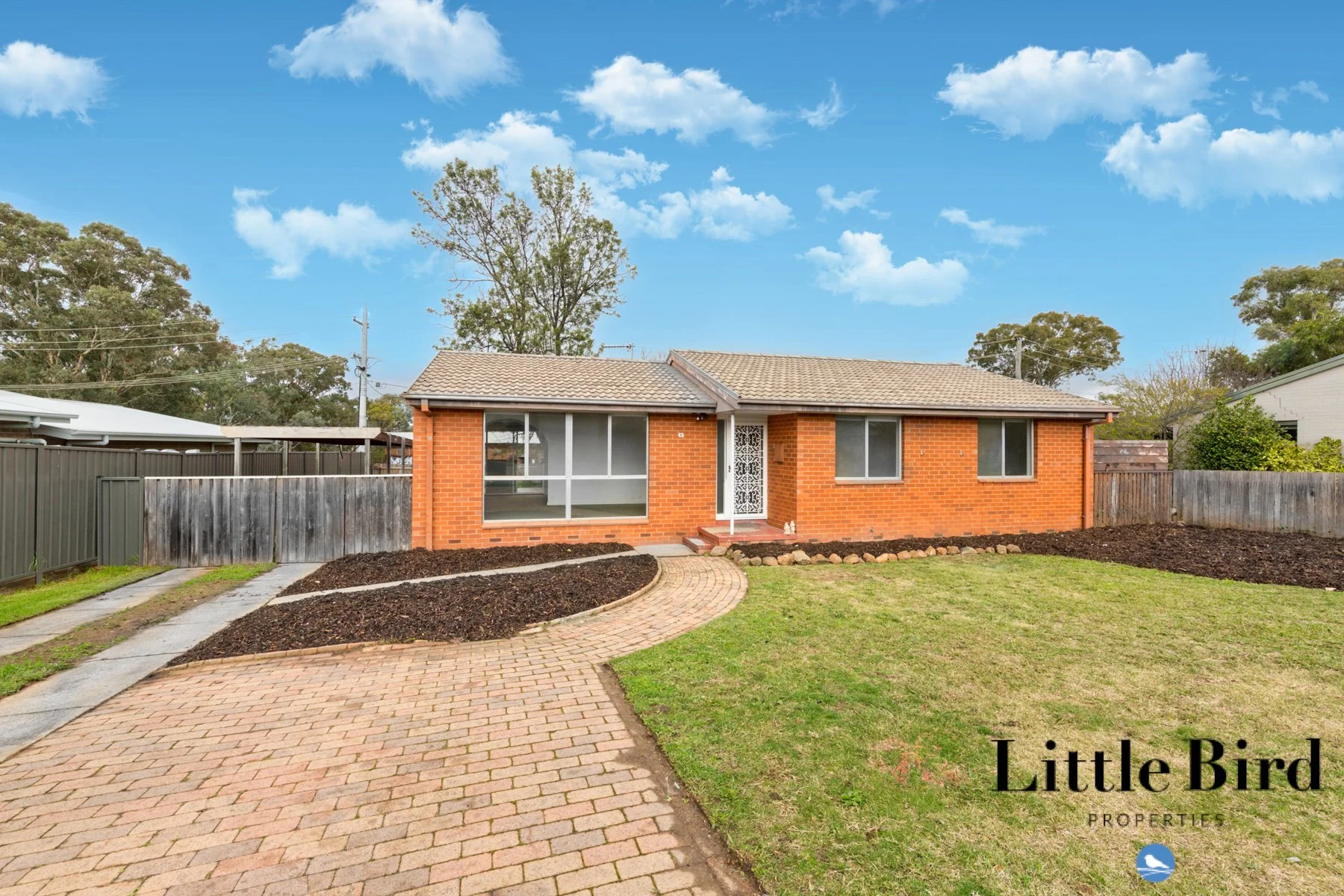 6 Connor Place Kambah