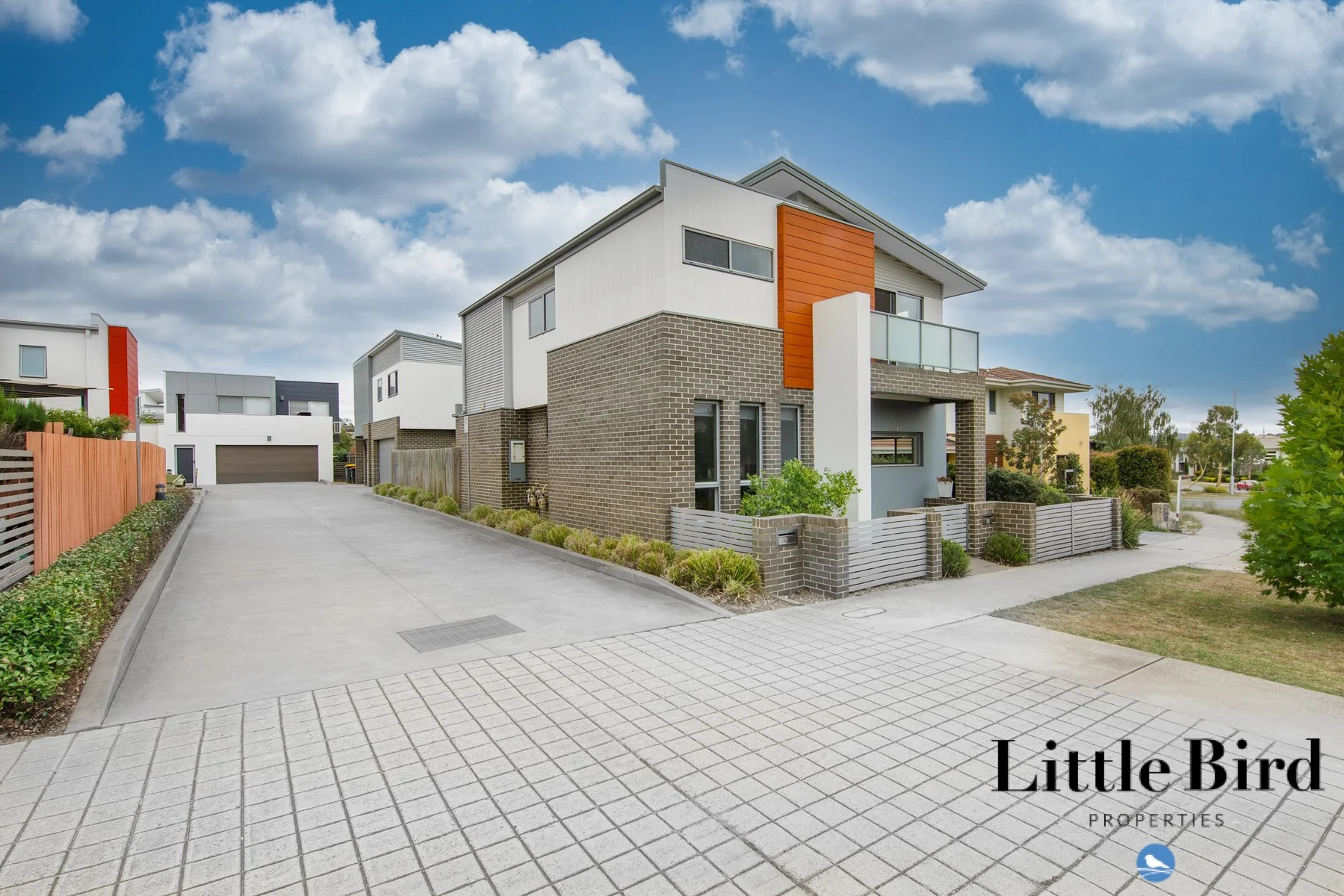 33 Galore Street Crace