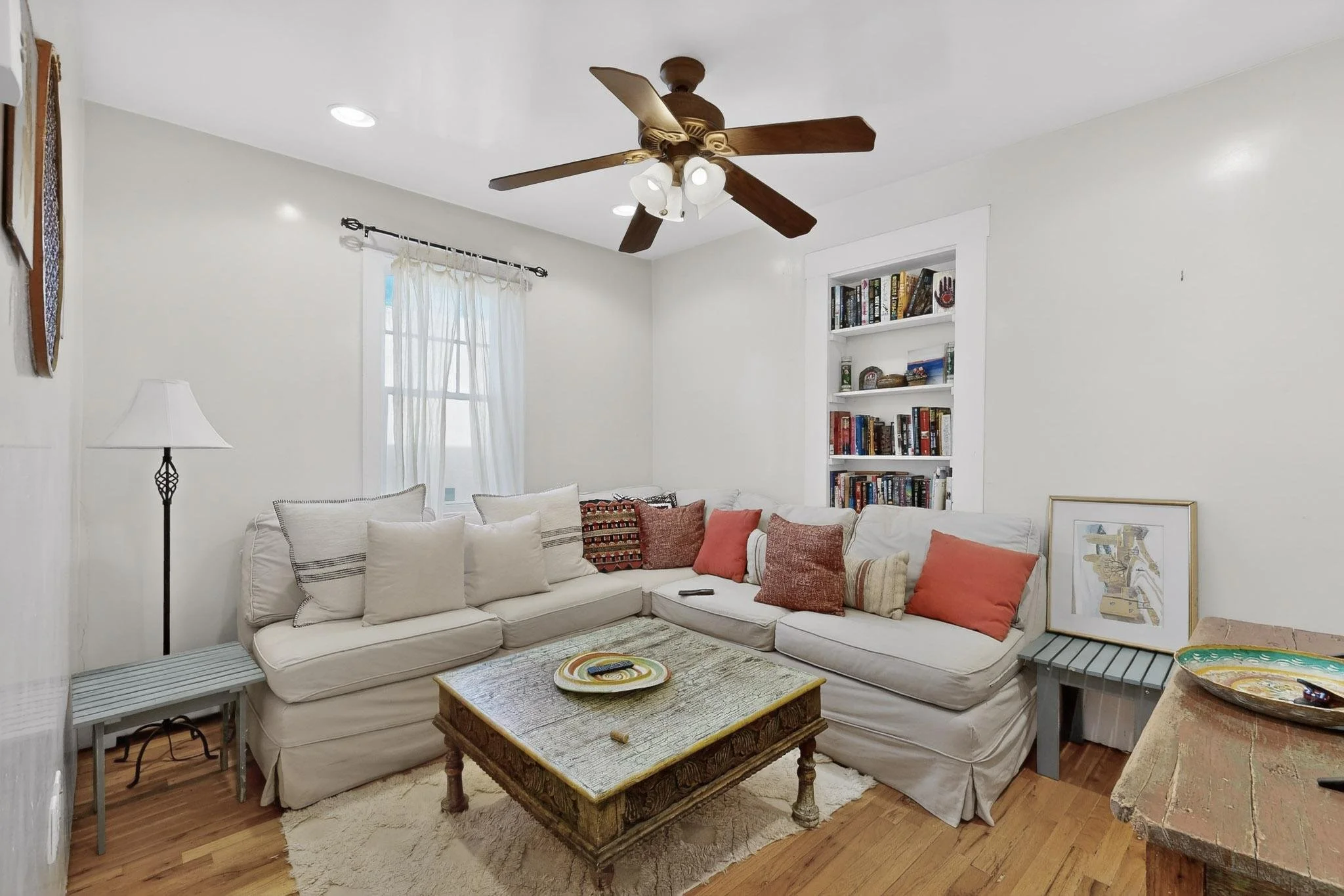 40-3D-Casas-723-Gildersleeve-St-Unit-C-12192025_075209.jpg