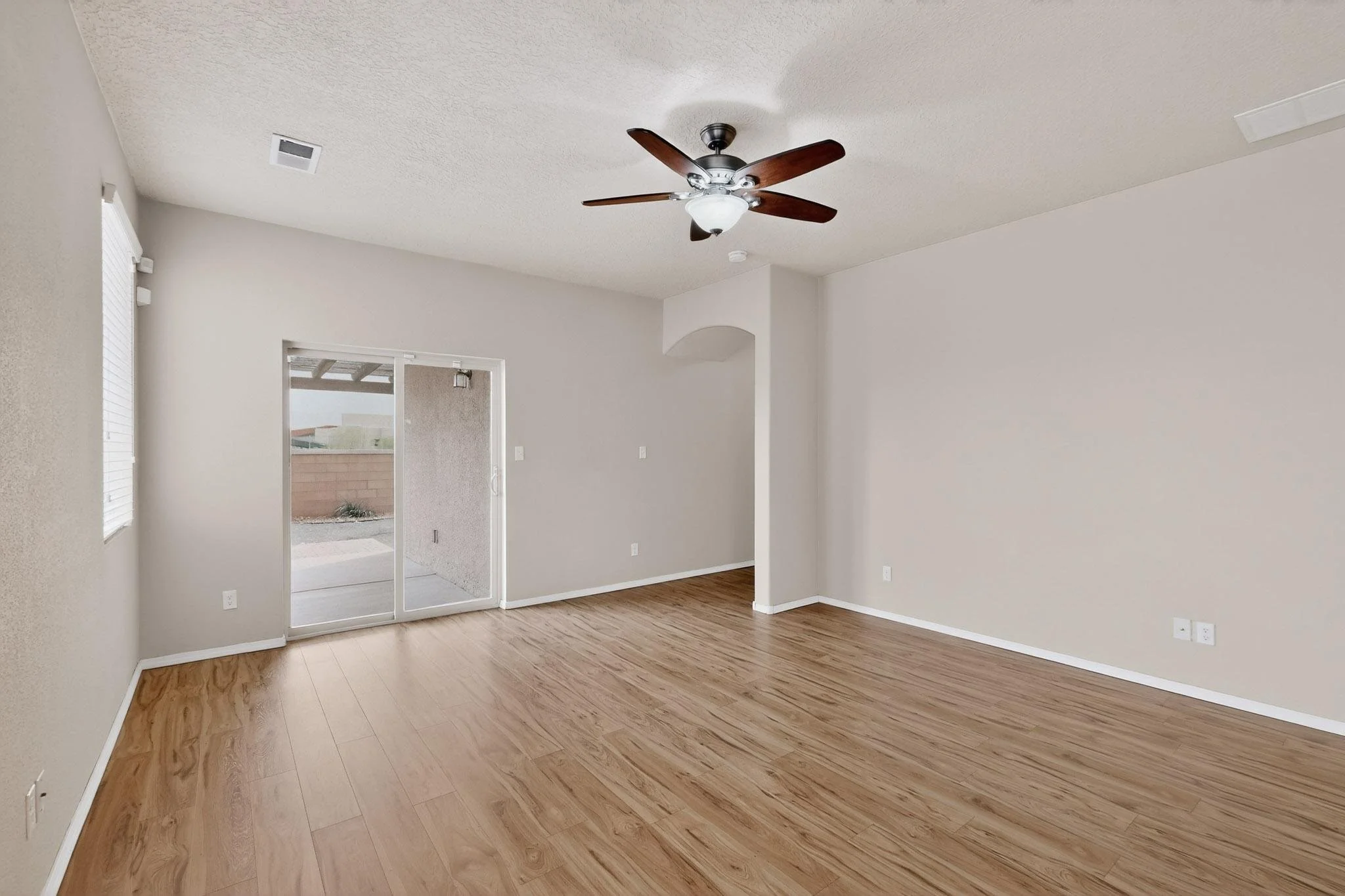 16-3D-Casas-7012-Tempe-Ave-NW-04072026_093516.jpg