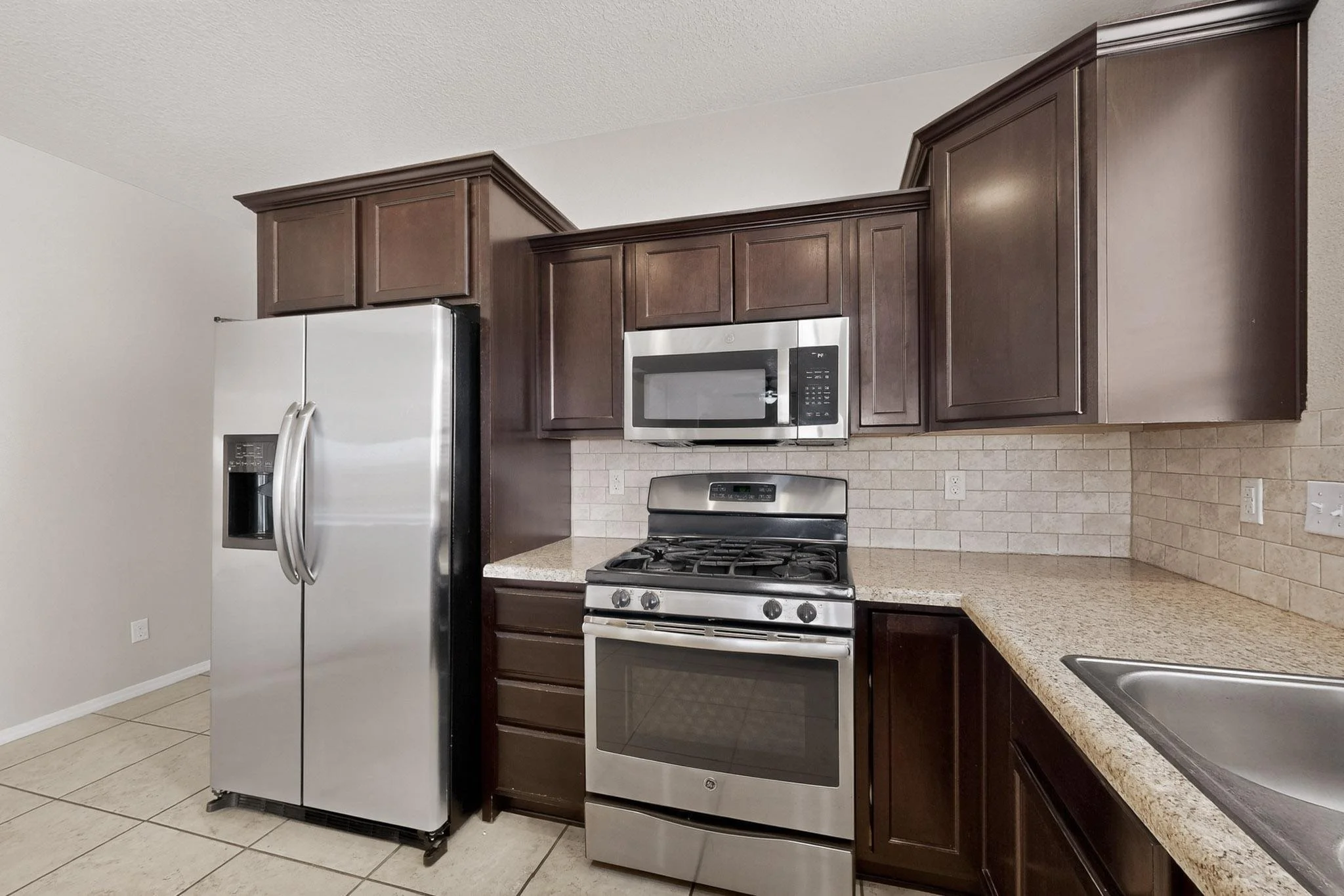 22-3D-Casas-7012-Tempe-Ave-NW-04072026_094153.jpg