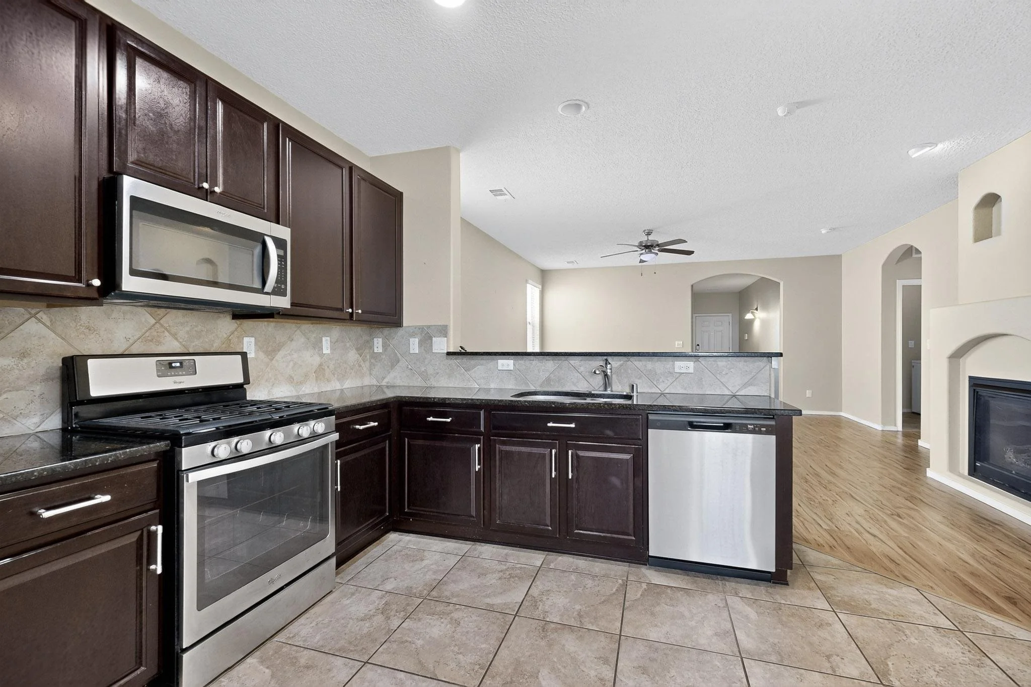 27-3D-Casas-3818-Montana-Verde-Rd-10232025_114159.jpg