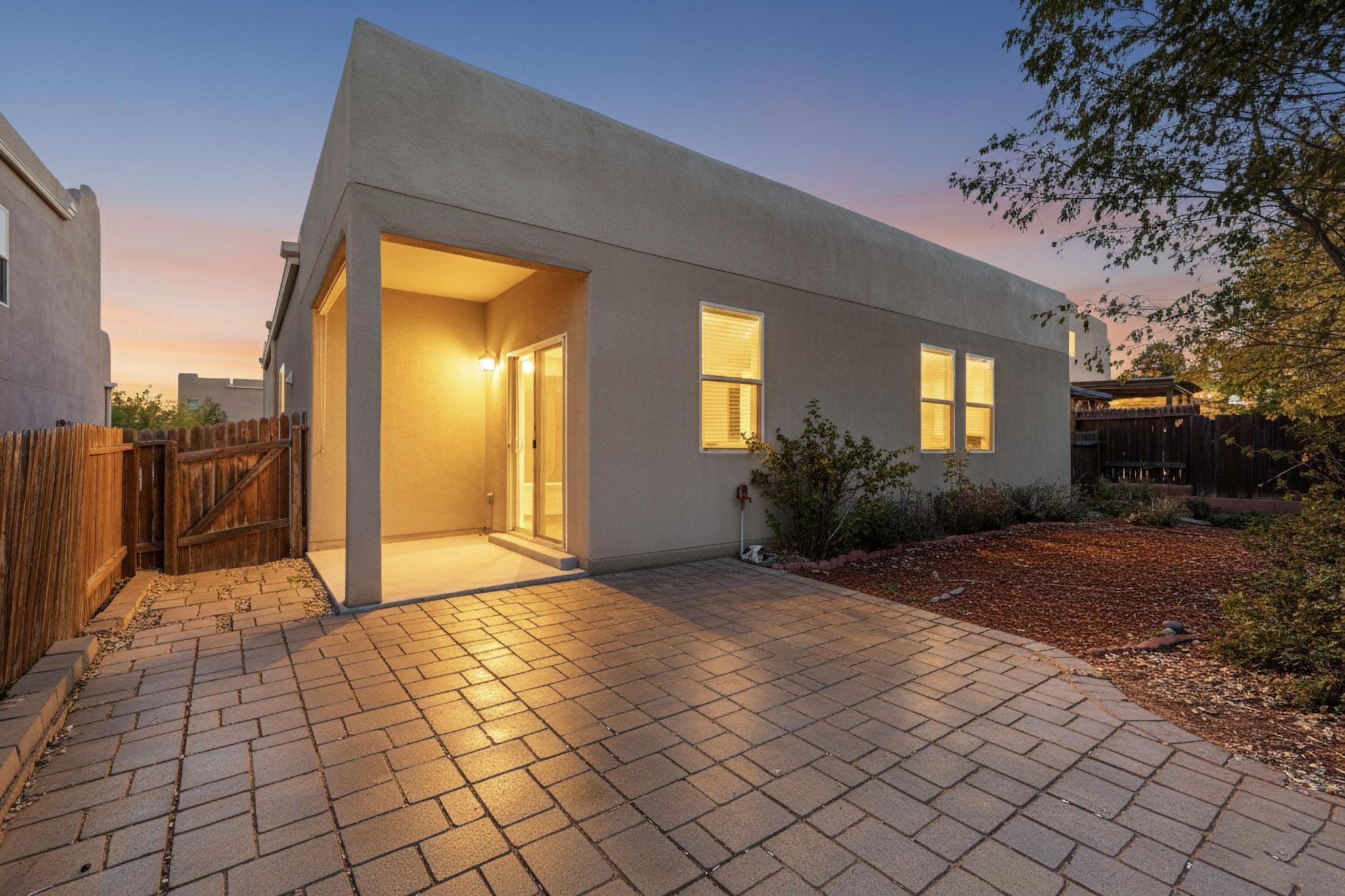 57-Image_fduhsffduhsffduh .jpg