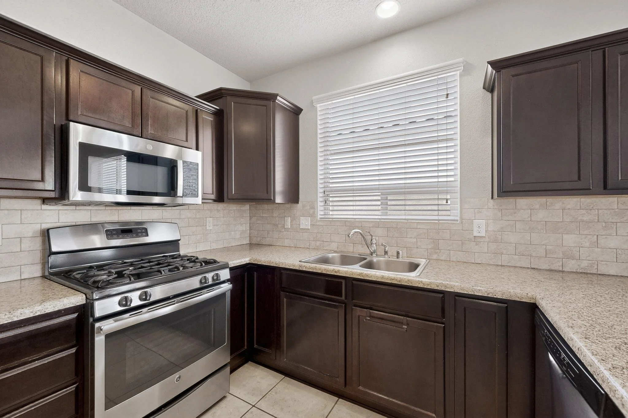 19-3D-Casas-7012-Tempe-Ave-NW-04072026_094015.jpg