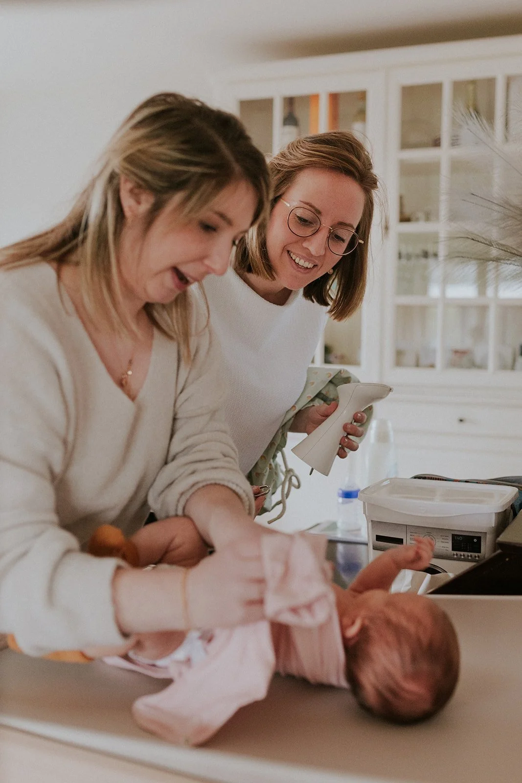 babyverzorging-door-vroedvrouw.jpg