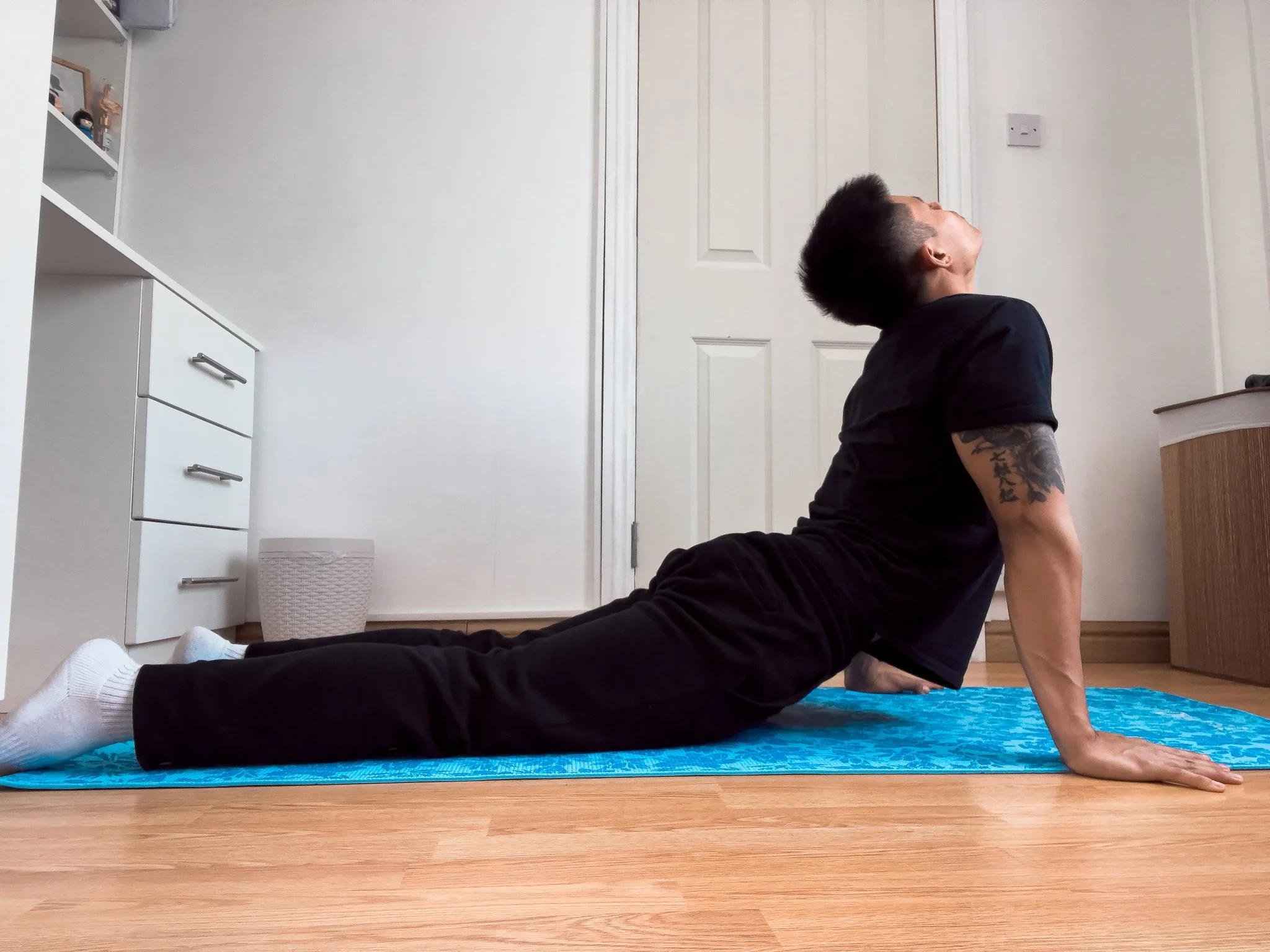 3 Habits That Will Prevent Hip Pain From Sitting Too Much — SABIN RAI